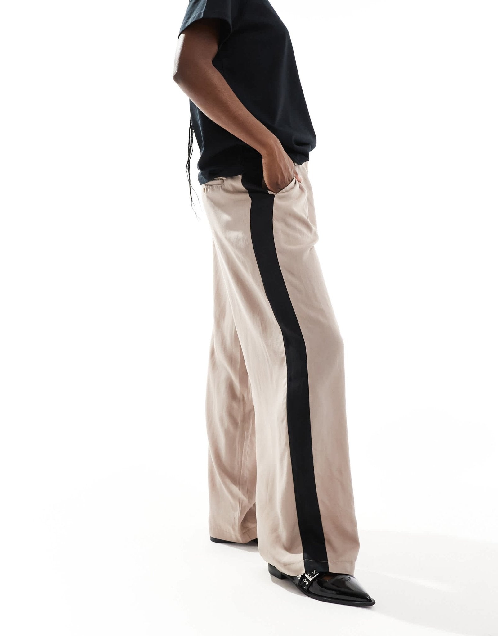 ASOS DESIGN pleat detail contrast panel trouser in mocha - ASOS Sample Sale