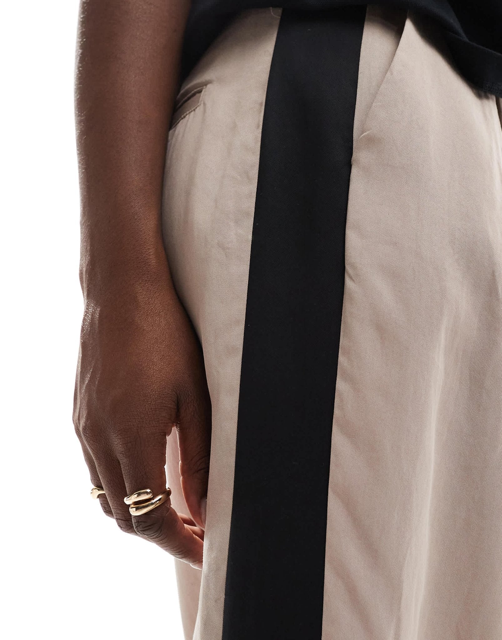 ASOS DESIGN pleat detail contrast panel trouser in mocha - ASOS Sample Sale
