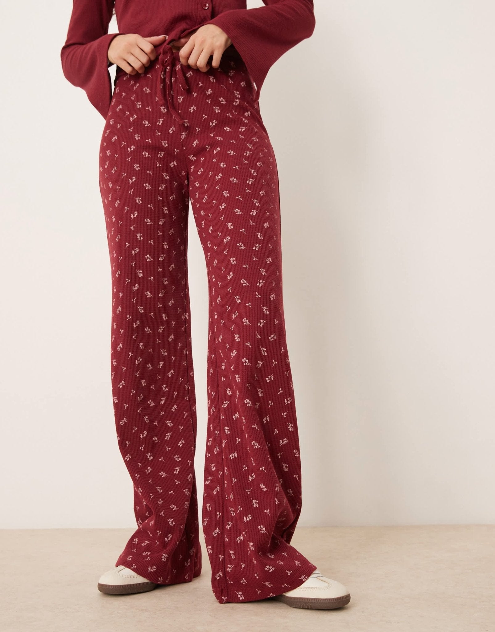 ASOS DESIGN printed ditsy waffle in burgundy - ASOS Sample Sale
