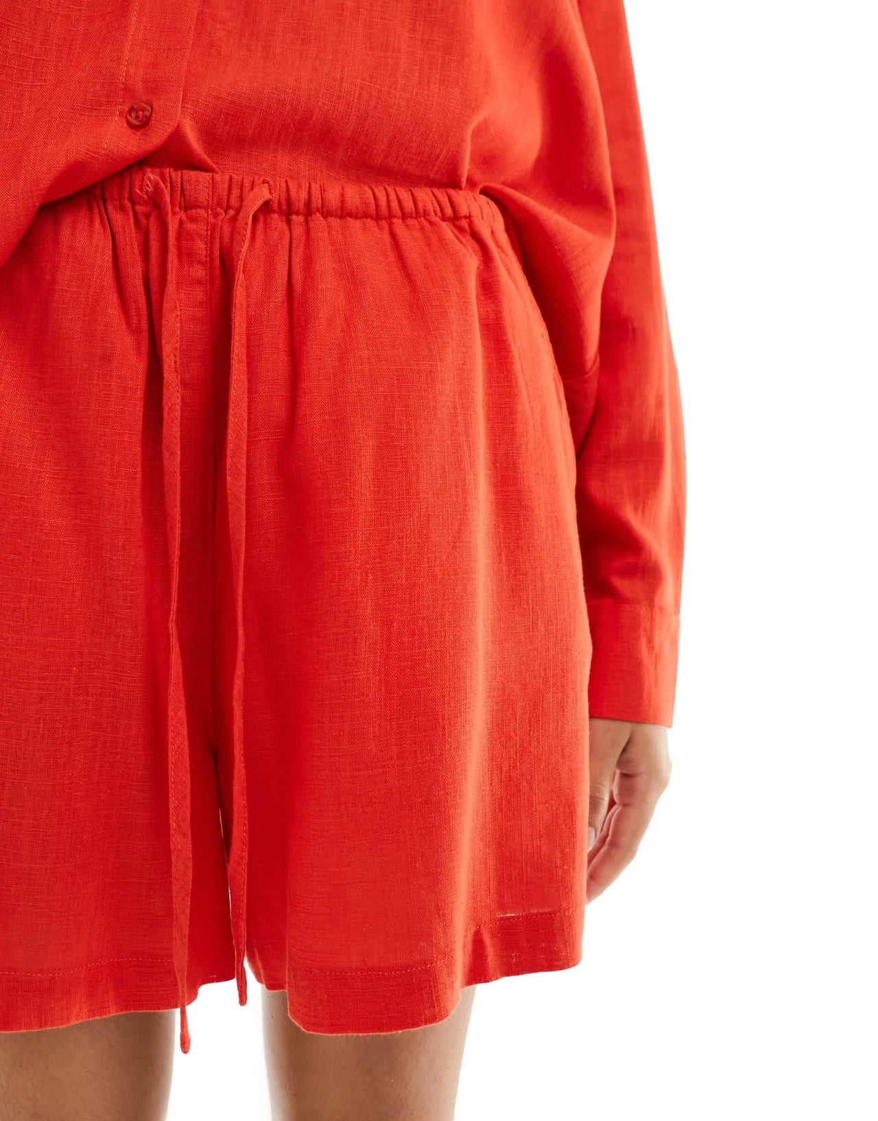 ASOS DESIGN pull on short with linen in red - ASOS Sample Sale