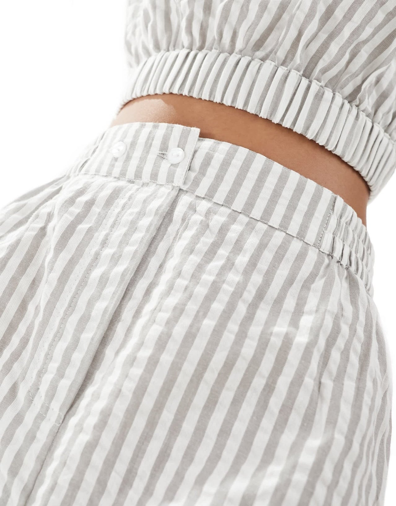 ASOS DESIGN pull on short with tab waistband in grey stripe co - ord - ASOS Sample Sale
