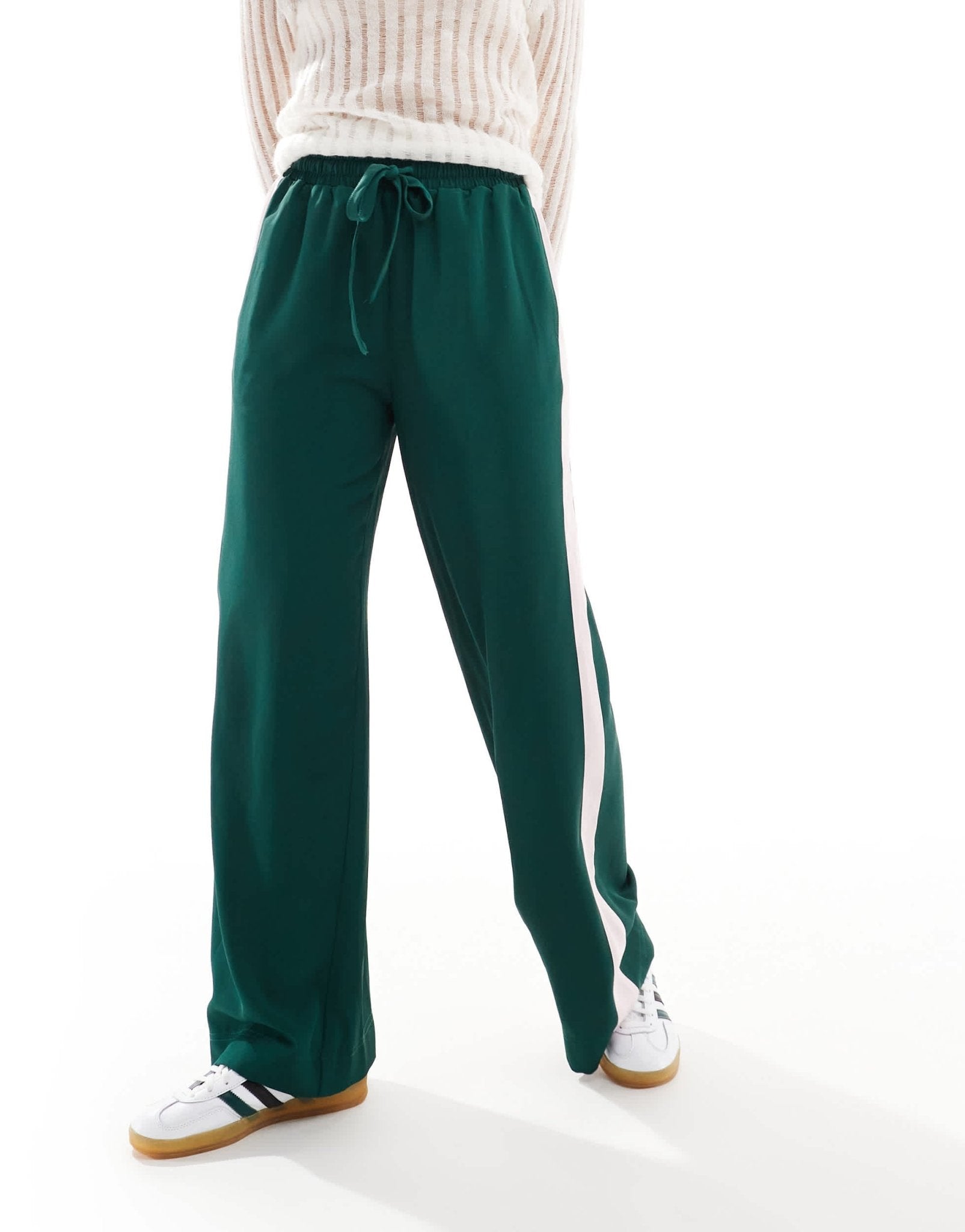 ASOS DESIGN pull on trousers with contrast panel in forest green - ASOS Sample Sale