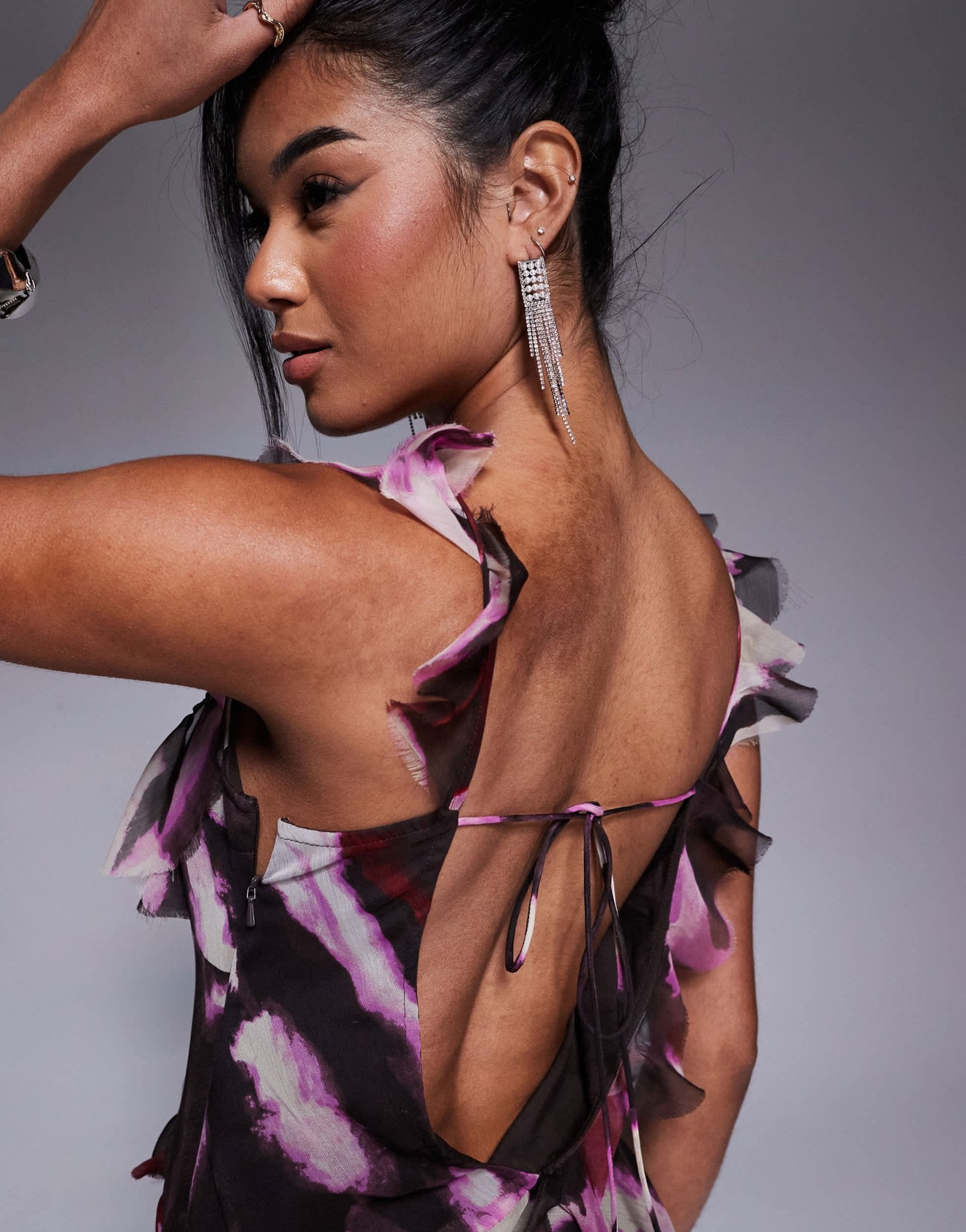 ASOS DESIGN raw edge frill mini dress with tie back in abstract print - ASOS Sample Sale