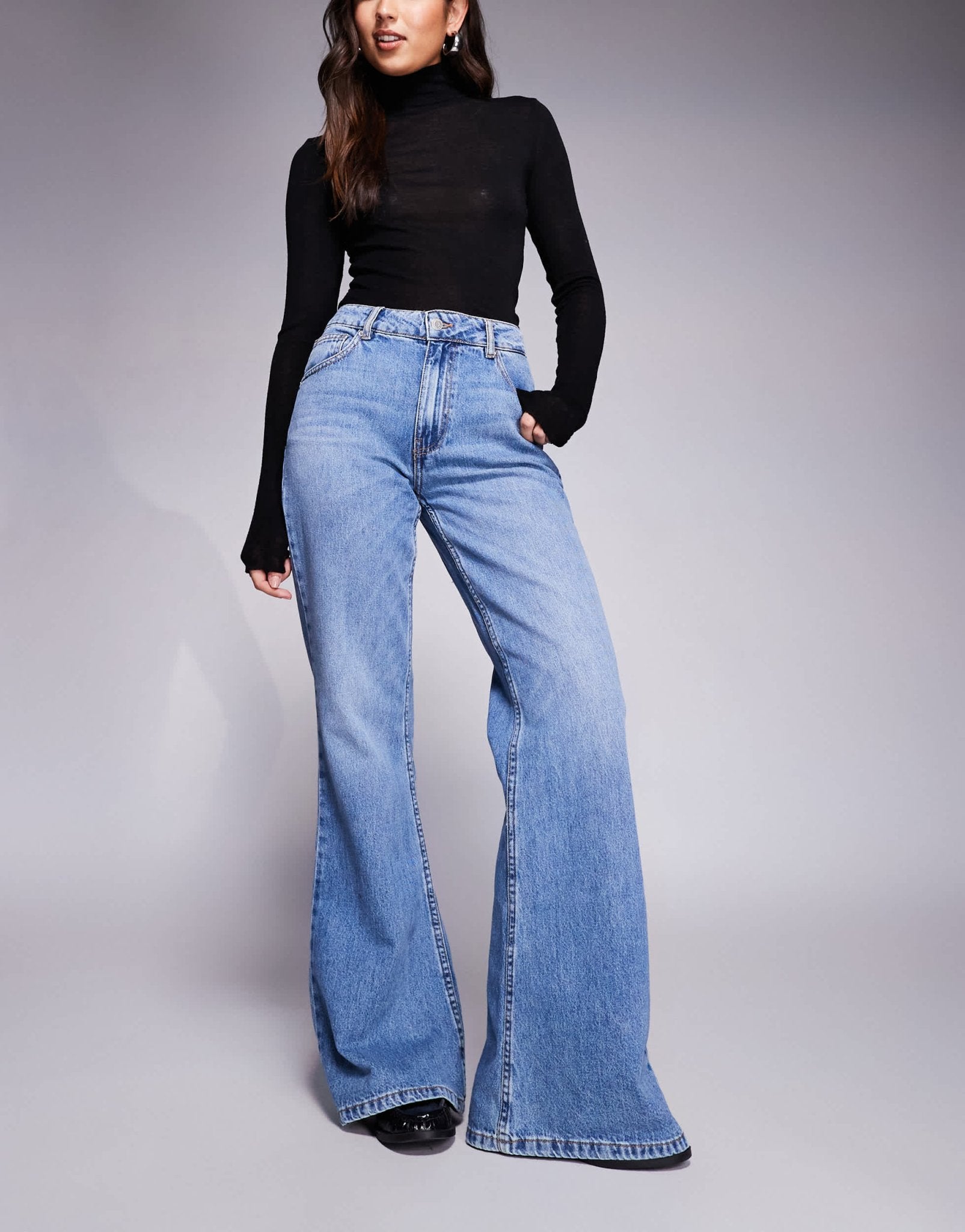 ASOS DESIGN relaxed flare jean in mid blue – ASOS Sample Sale