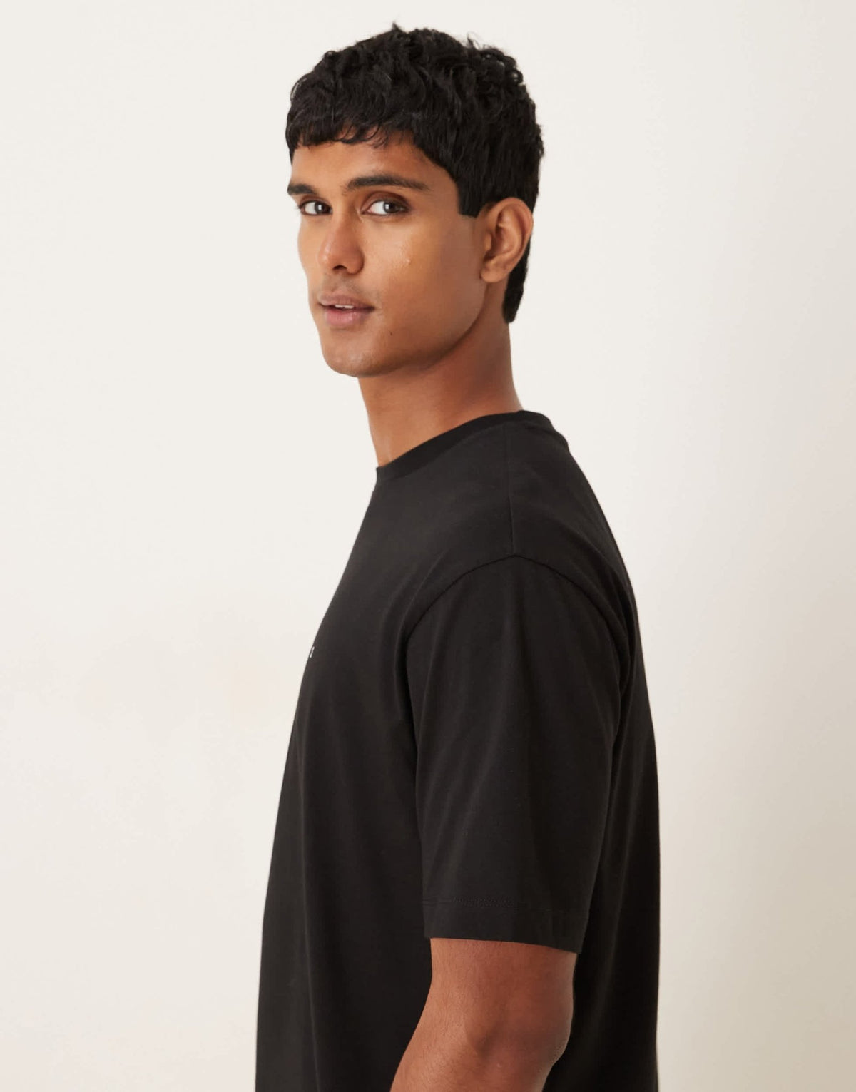 ASOS DESIGN relaxed t-shirt with chest print in black - ASOS Sample Sale