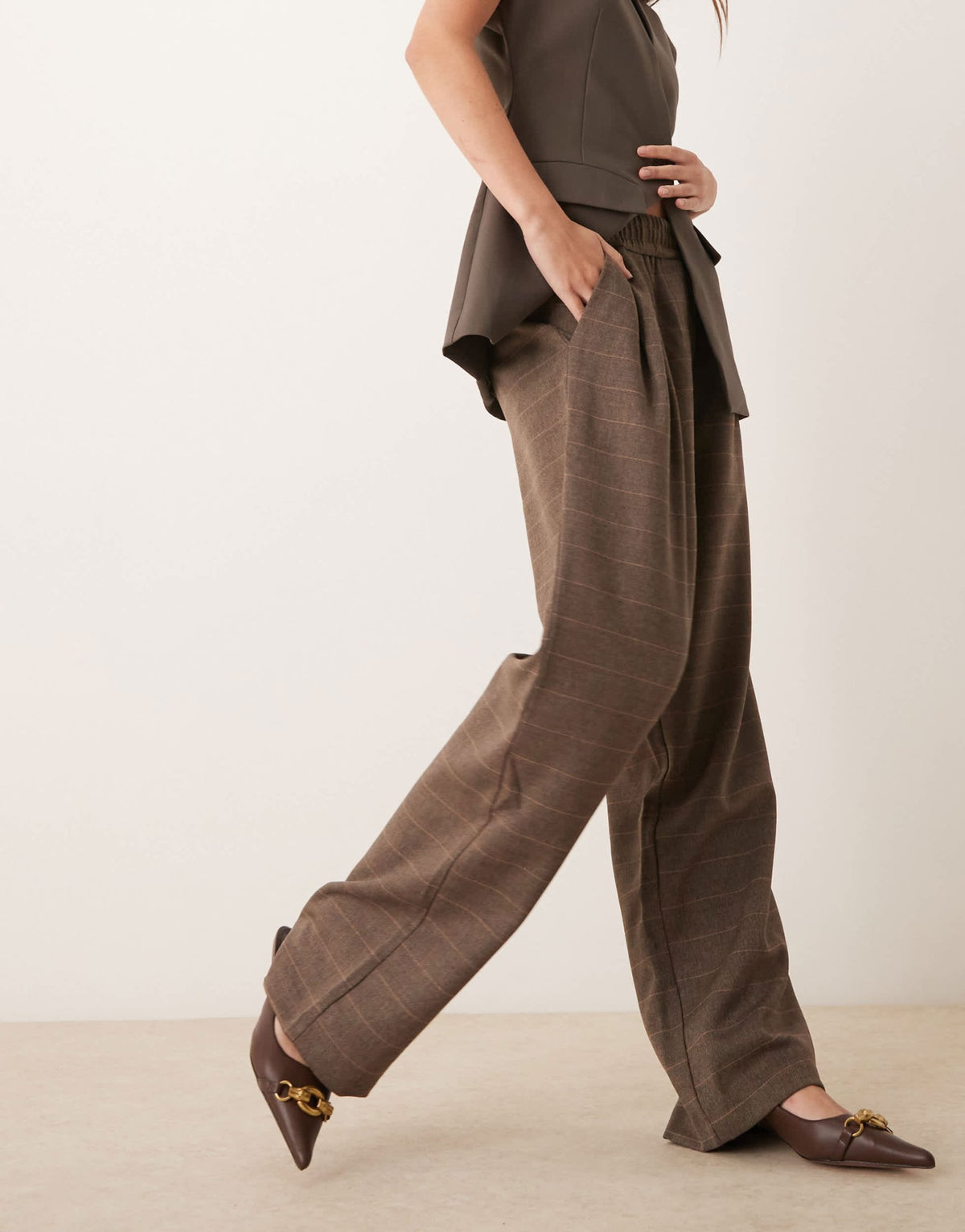 ASOS DESIGN relaxed trouser in brown check - ASOS Sample Sale