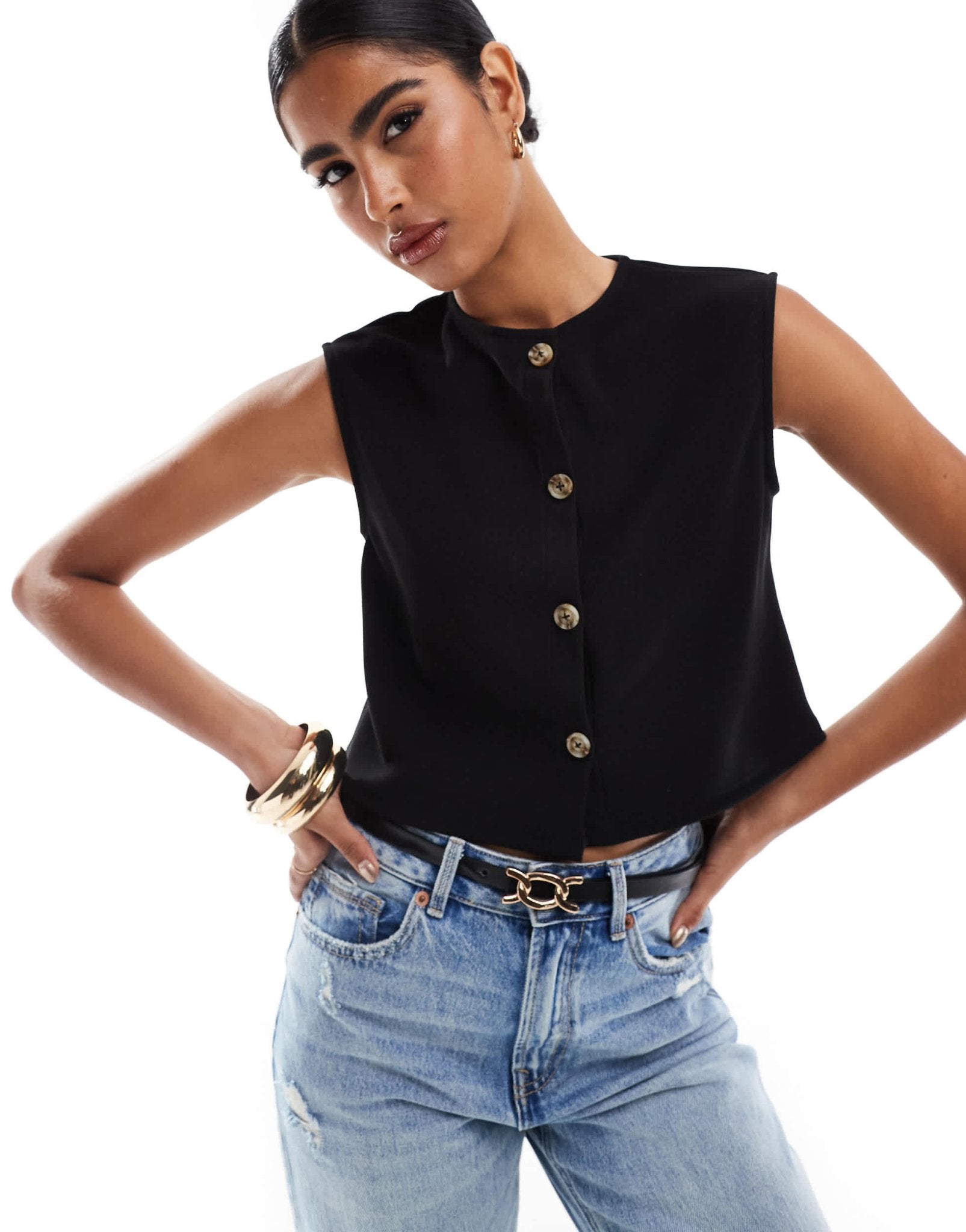 ASOS DESIGN ribbed wide shoulder boxy cropped waistcoat in black - ASOS Sample Sale