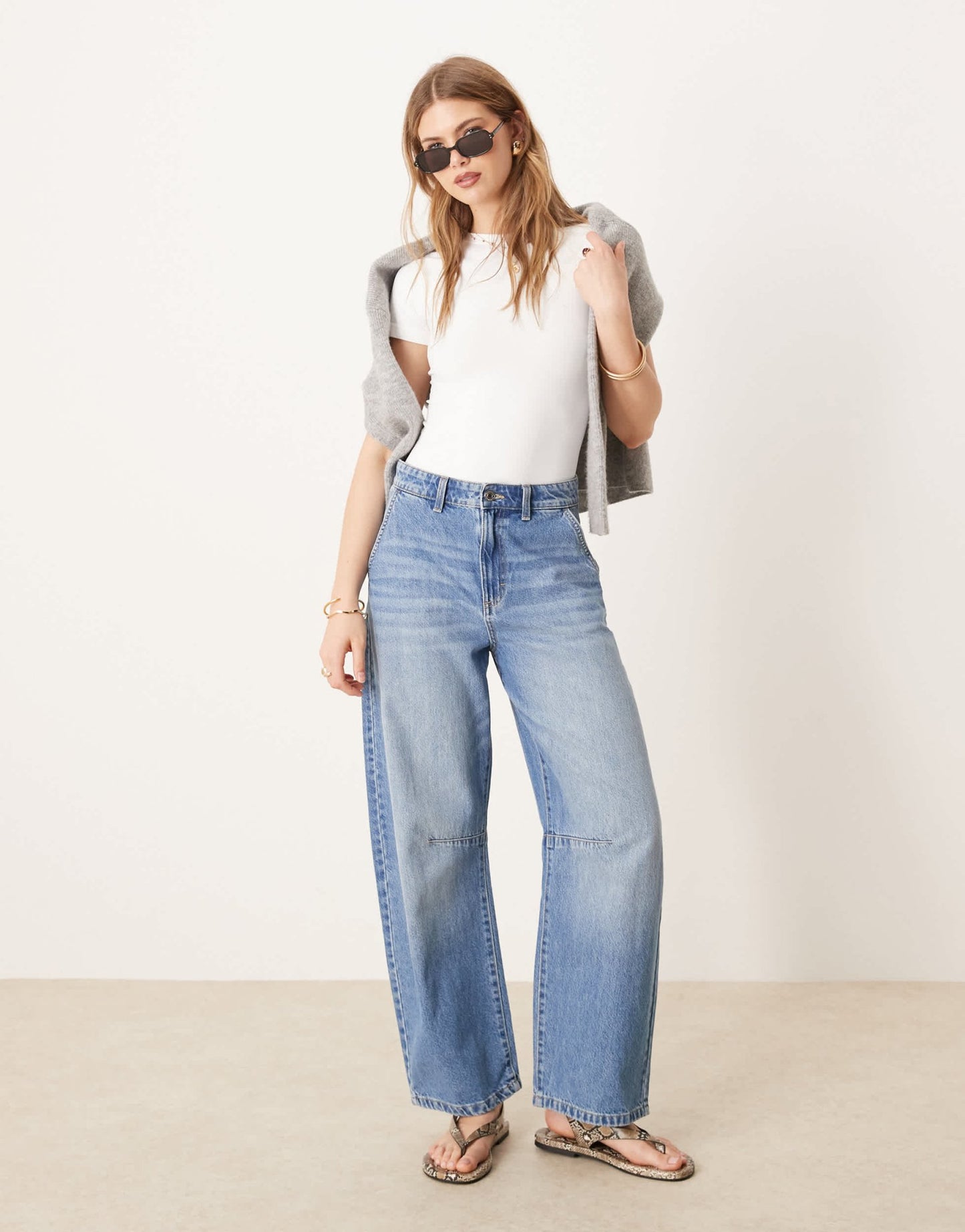 ASOS DESIGN seamless sculpting crew neck seamless t-shirt in white - ASOS Sample Sale