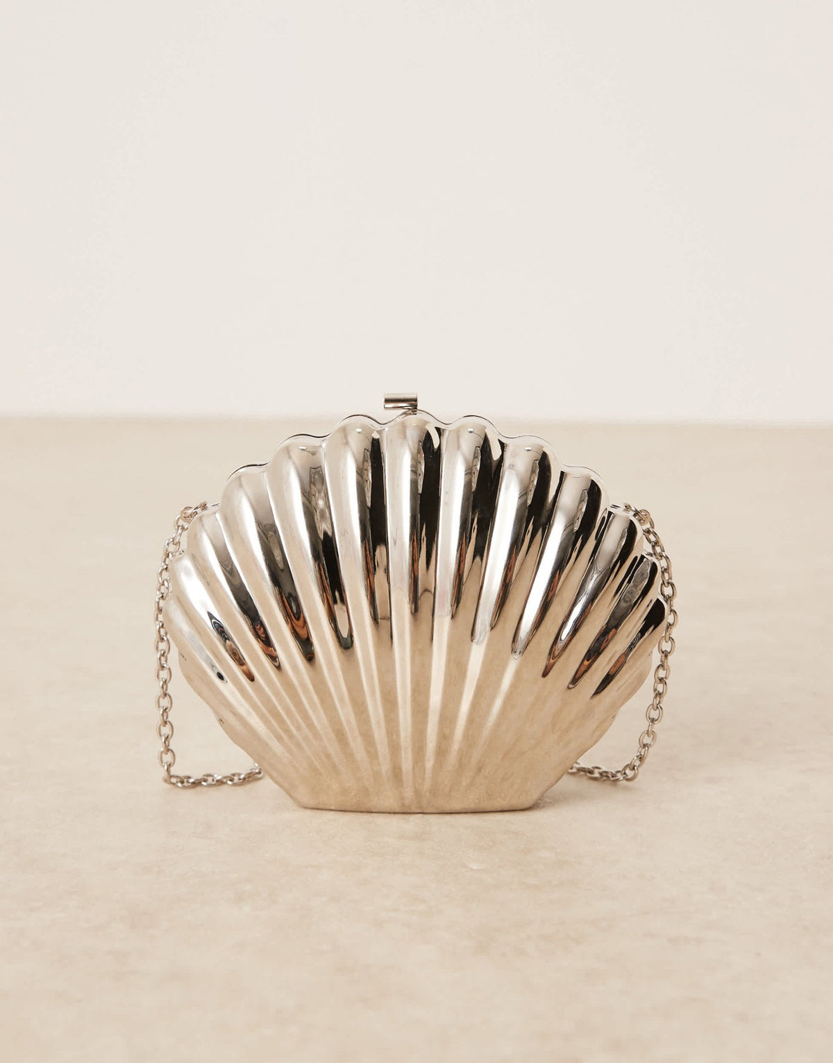 ASOS DESIGN shell metal clutch bag in silver with crossbody strap - ASOS Sample Sale