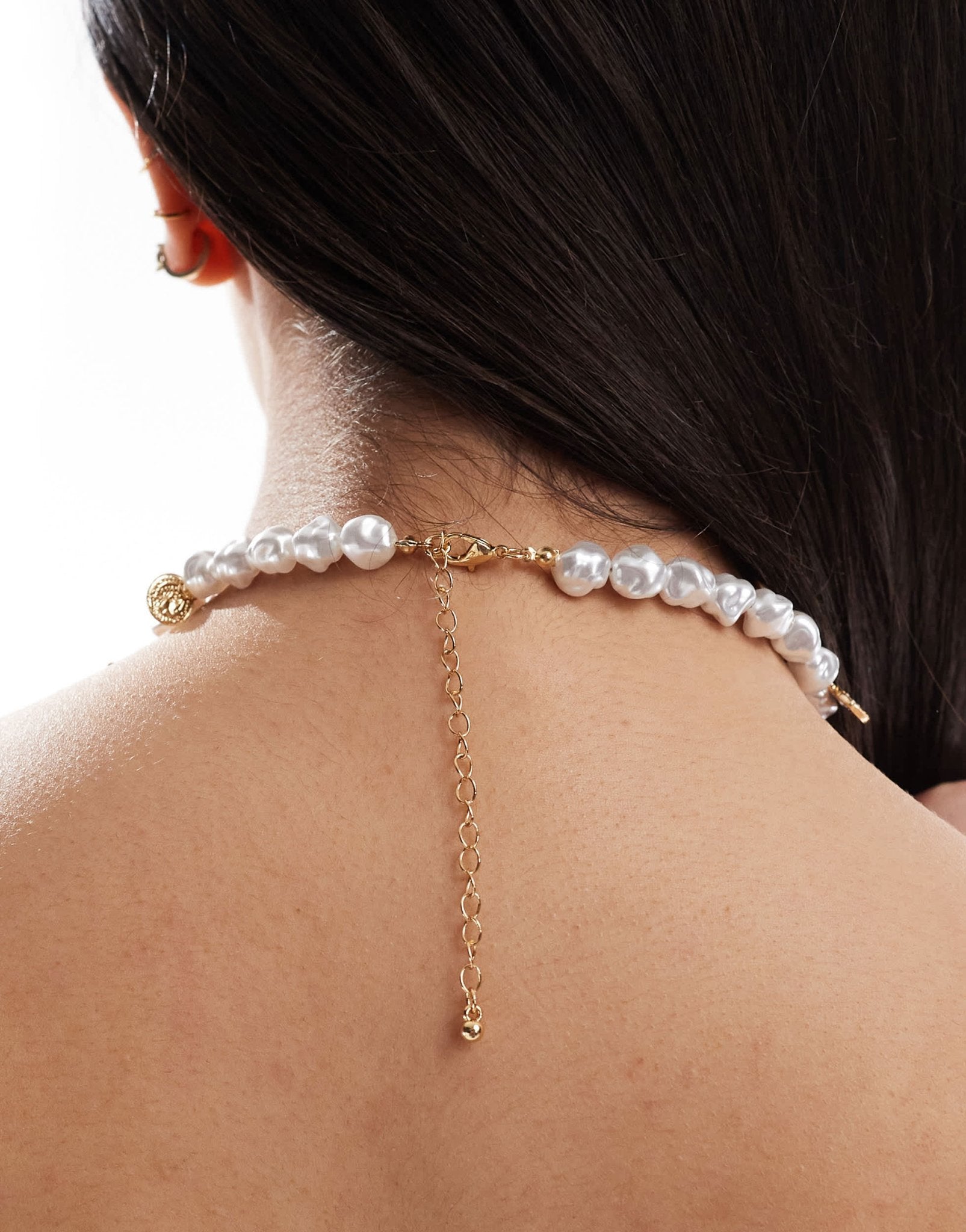 ASOS DESIGN short necklace with faux pearl and charm detail - ASOS Sample Sale