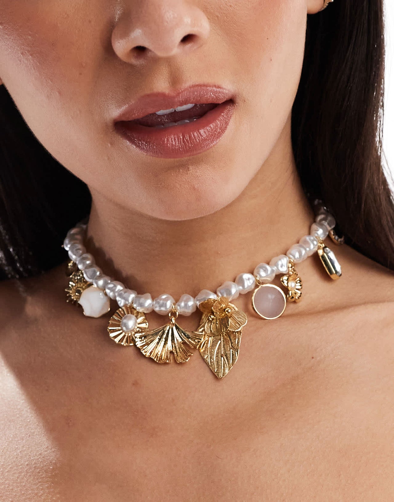 ASOS DESIGN short necklace with faux pearl and charm detail - ASOS Sample Sale