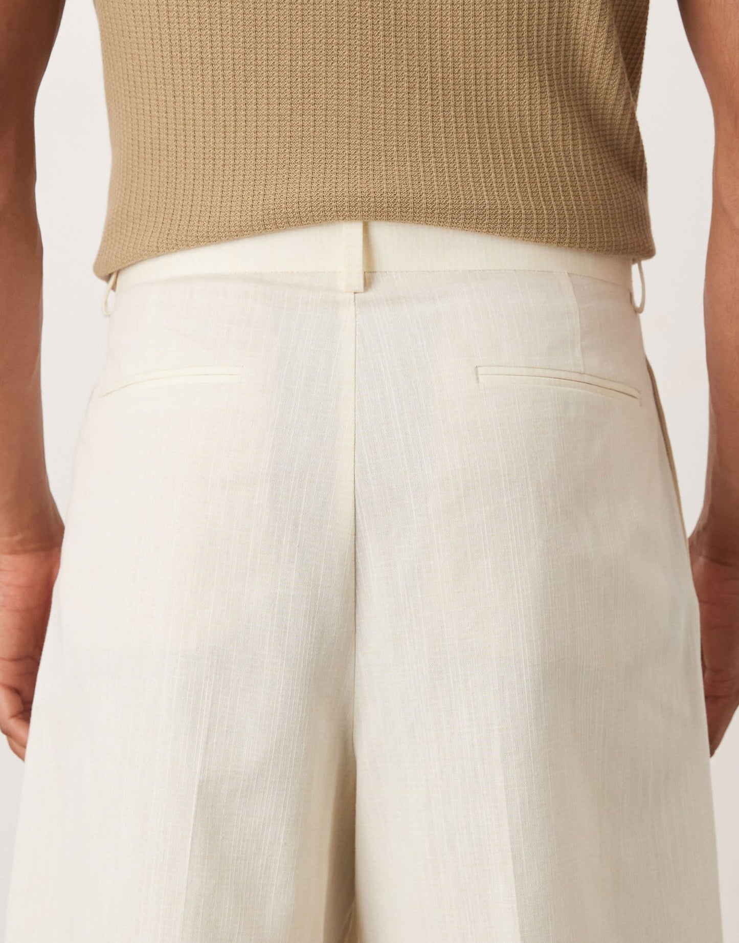 ASOS DESIGN smart bermuda shorts in buttermilk texture - ASOS Sample Sale