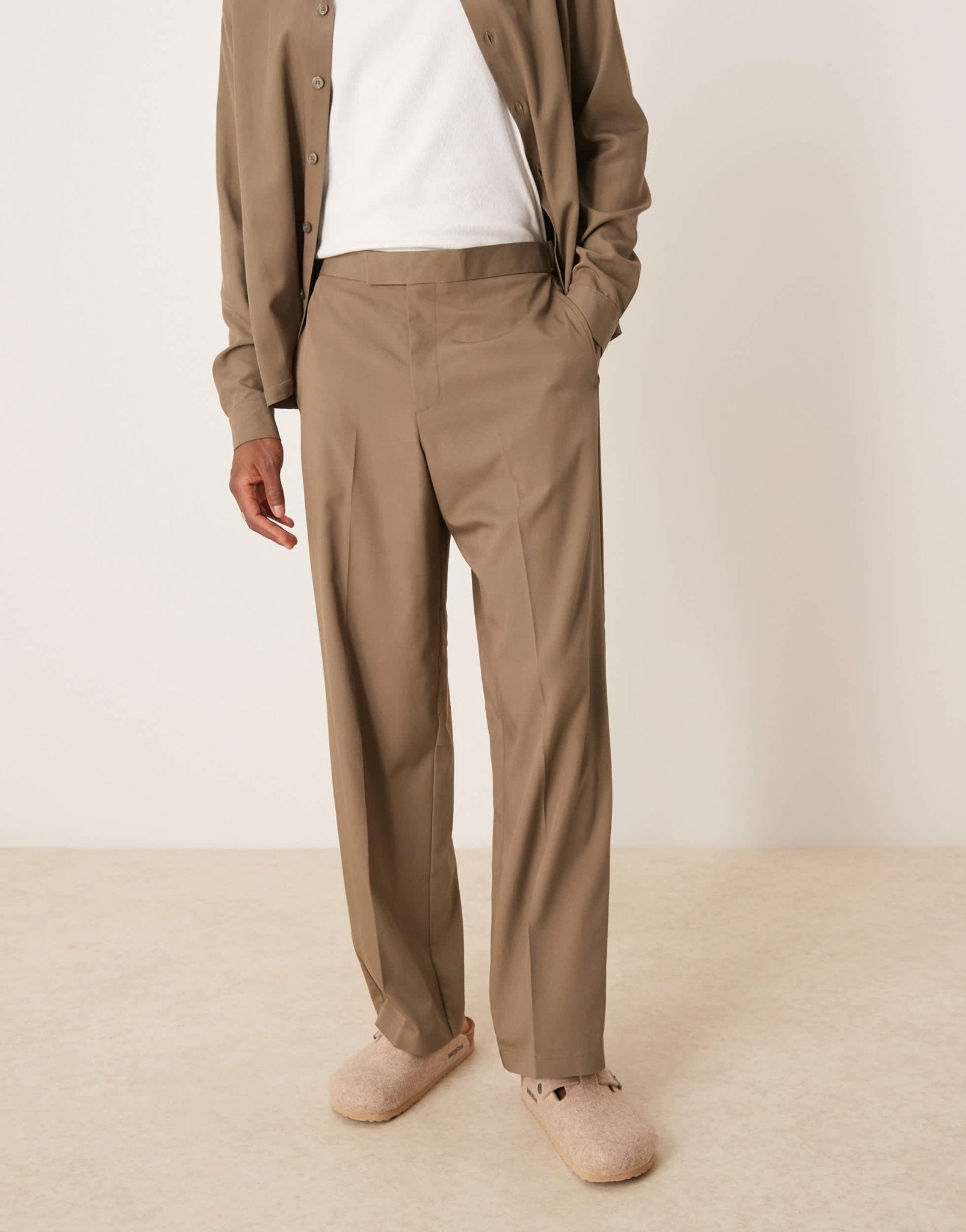 ASOS DESIGN smart co - ord wide leg trousers in khaki peach feel texture with elasticated waist - ASOS Sample Sale