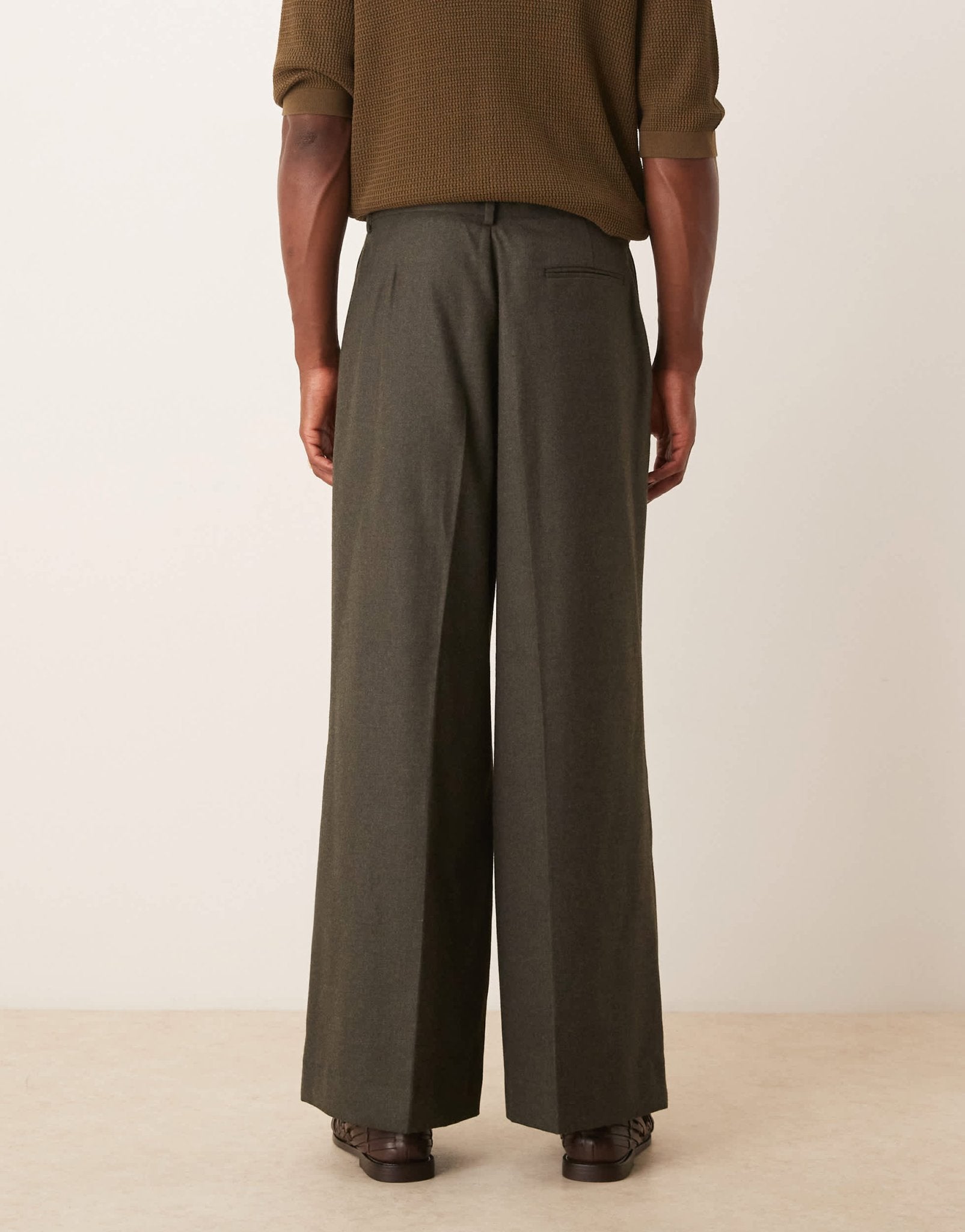 ASOS DESIGN smart loose leg trousers with front pleats in charcoal brushed fabric with - ASOS Sample Sale