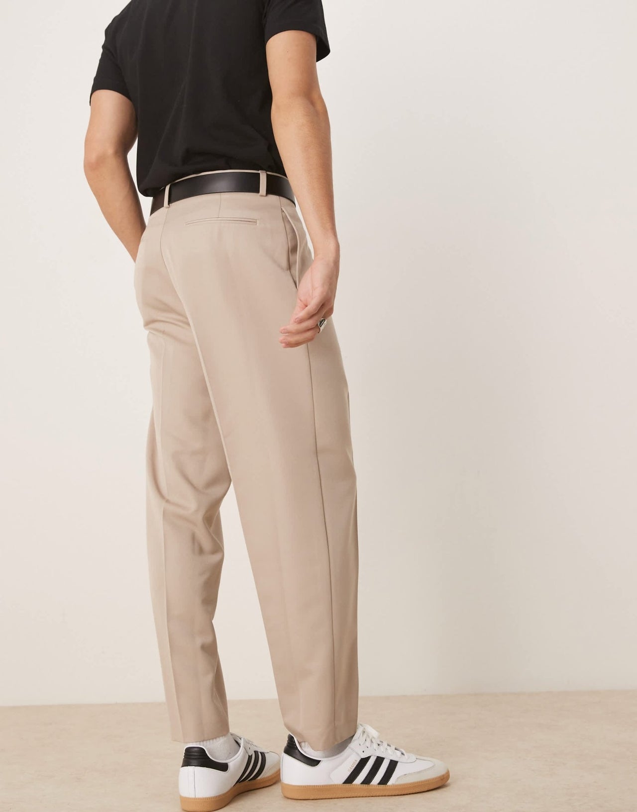 ASOS DESIGN smart relaxed tapered fit trousers with front pleat in stone - ASOS Sample Sale
