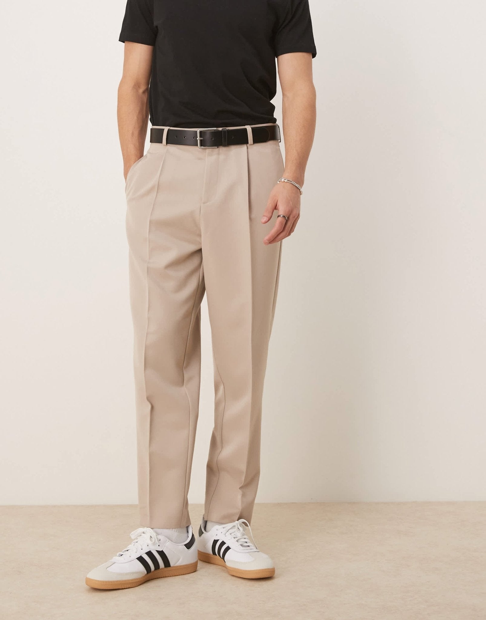 ASOS DESIGN smart relaxed tapered fit trousers with front pleat in stone - ASOS Sample Sale