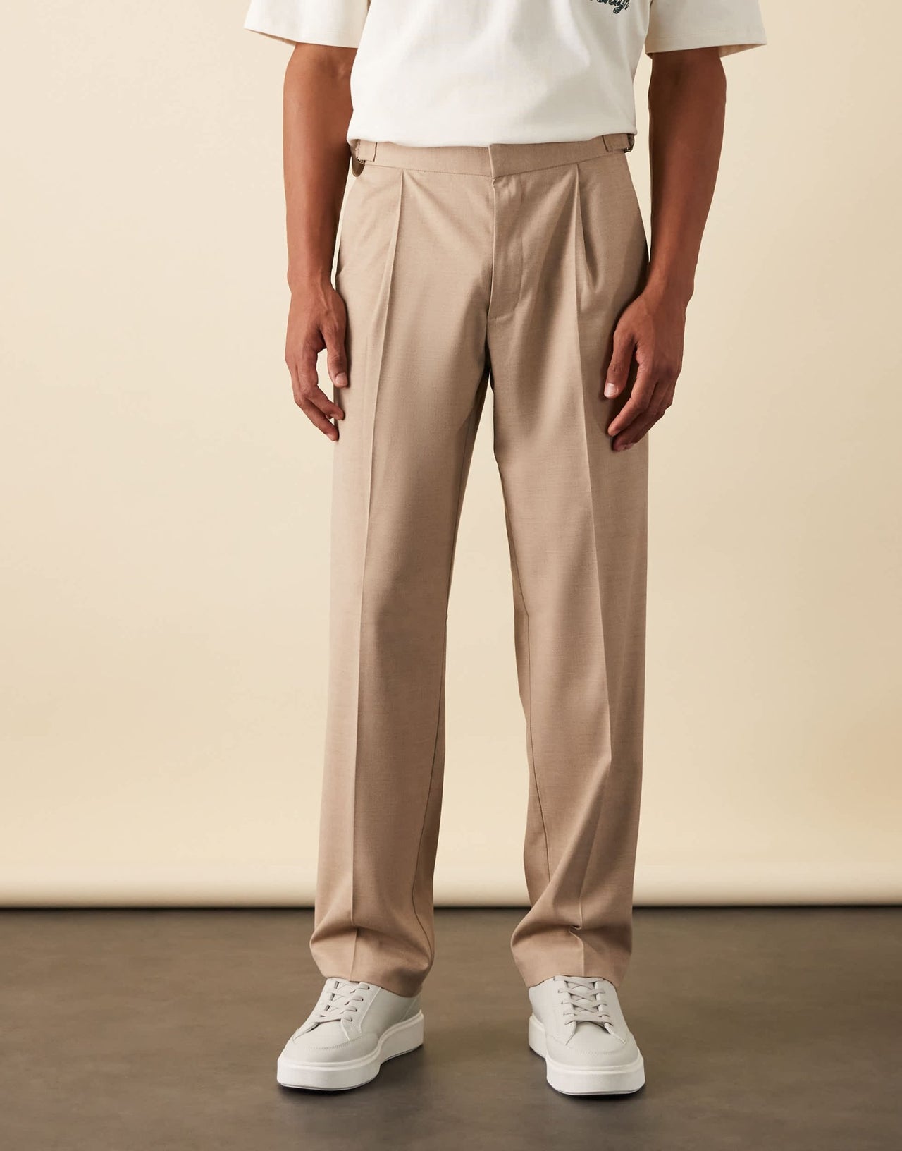 ASOS DESIGN smart straight leg trousers with side adjusters in stone linen look with front pleat - ASOS Sample Sale