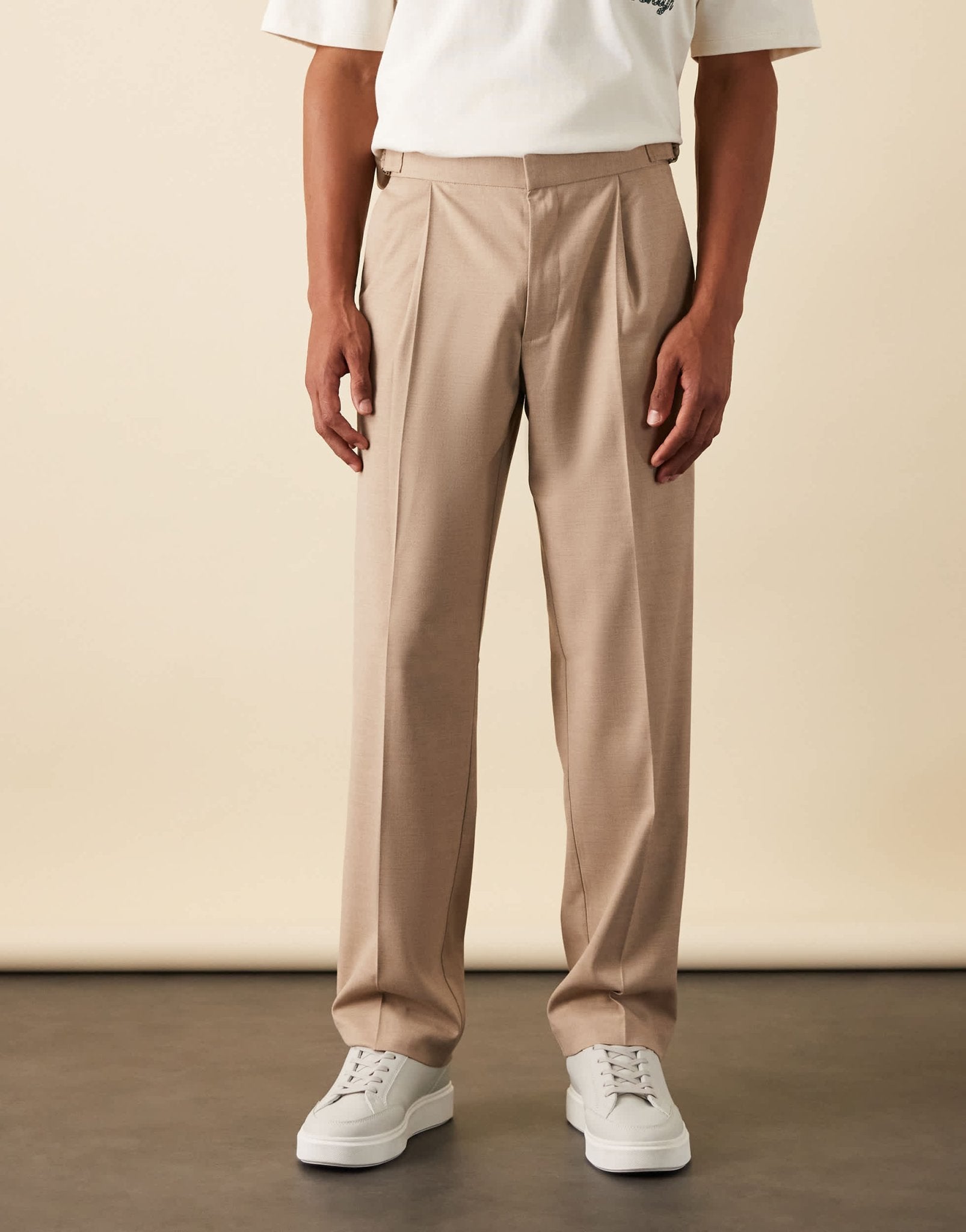 ASOS DESIGN smart straight leg trousers with side adjusters in stone linen look with front pleat - ASOS Sample Sale