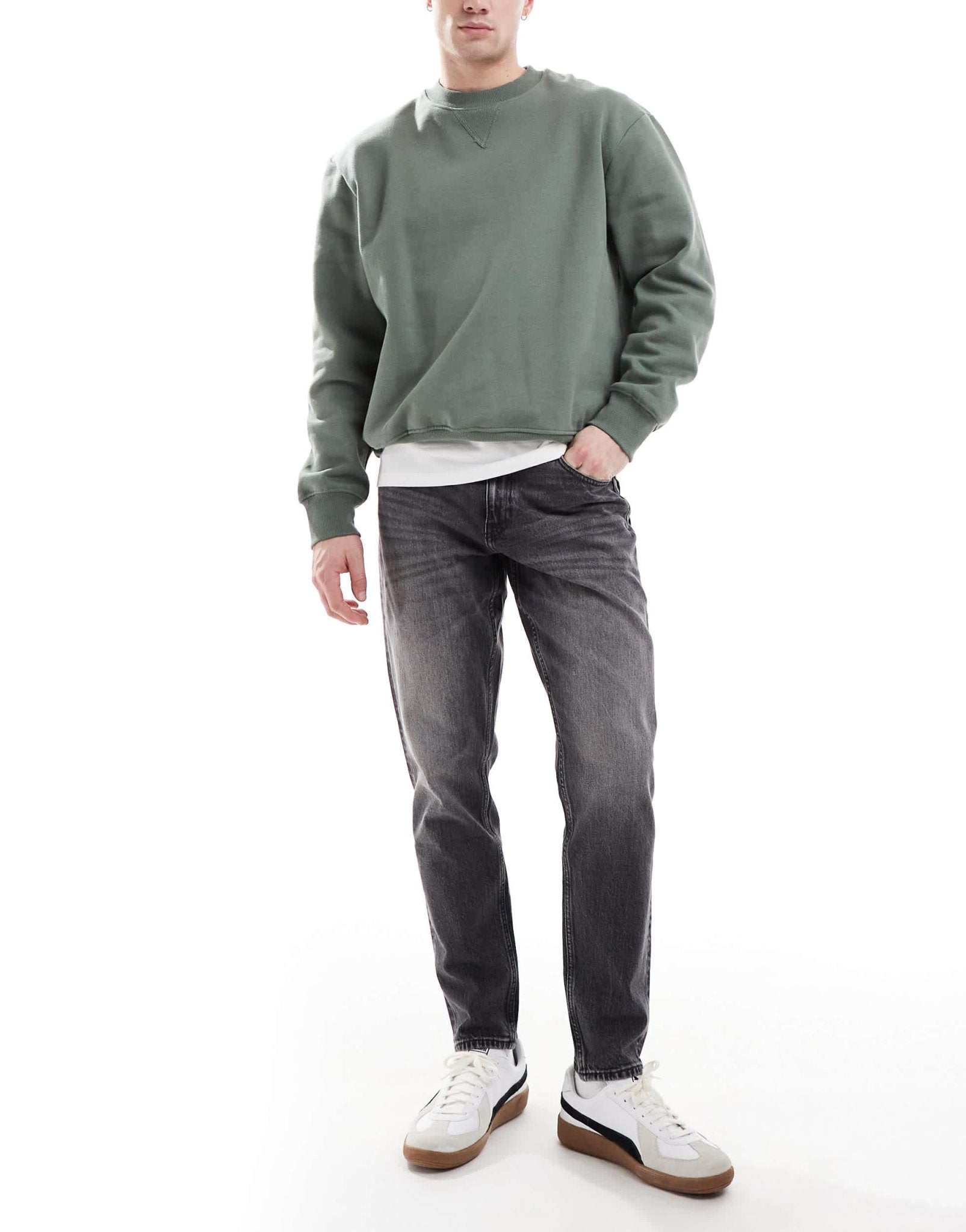 ASOS DESIGN stretch tapered jeans in vintage black wash - ASOS Sample Sale