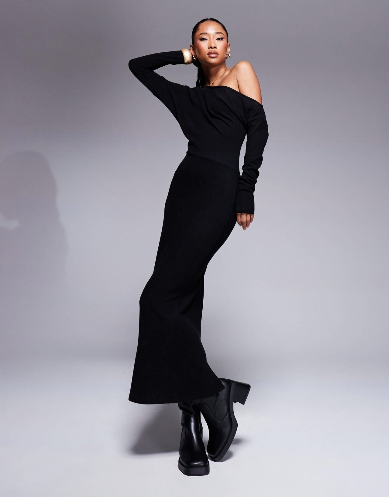 ASOS DESIGN supersoft slouchy fallen shoulder midaxi dress in black - ASOS Sample Sale