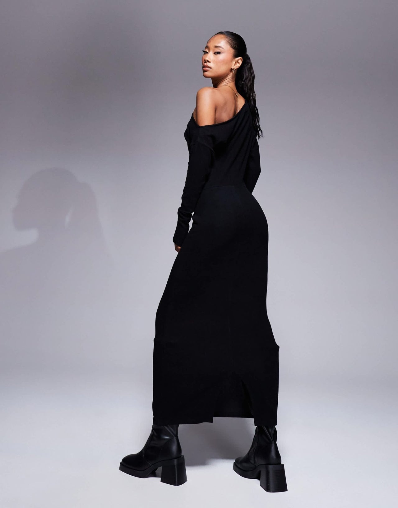 ASOS DESIGN supersoft slouchy fallen shoulder midaxi dress in black - ASOS Sample Sale