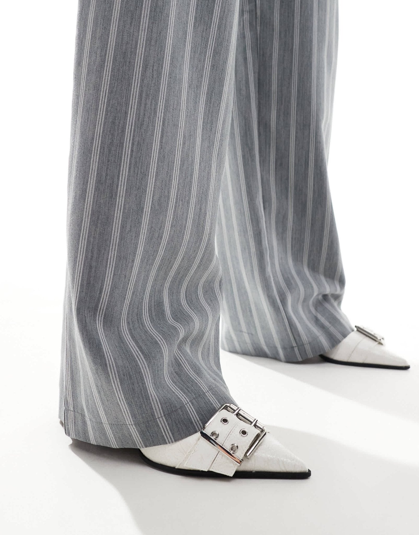 ASOS DESIGN tailored relaxed straight leg trousers in grey stripe - ASOS Sample Sale