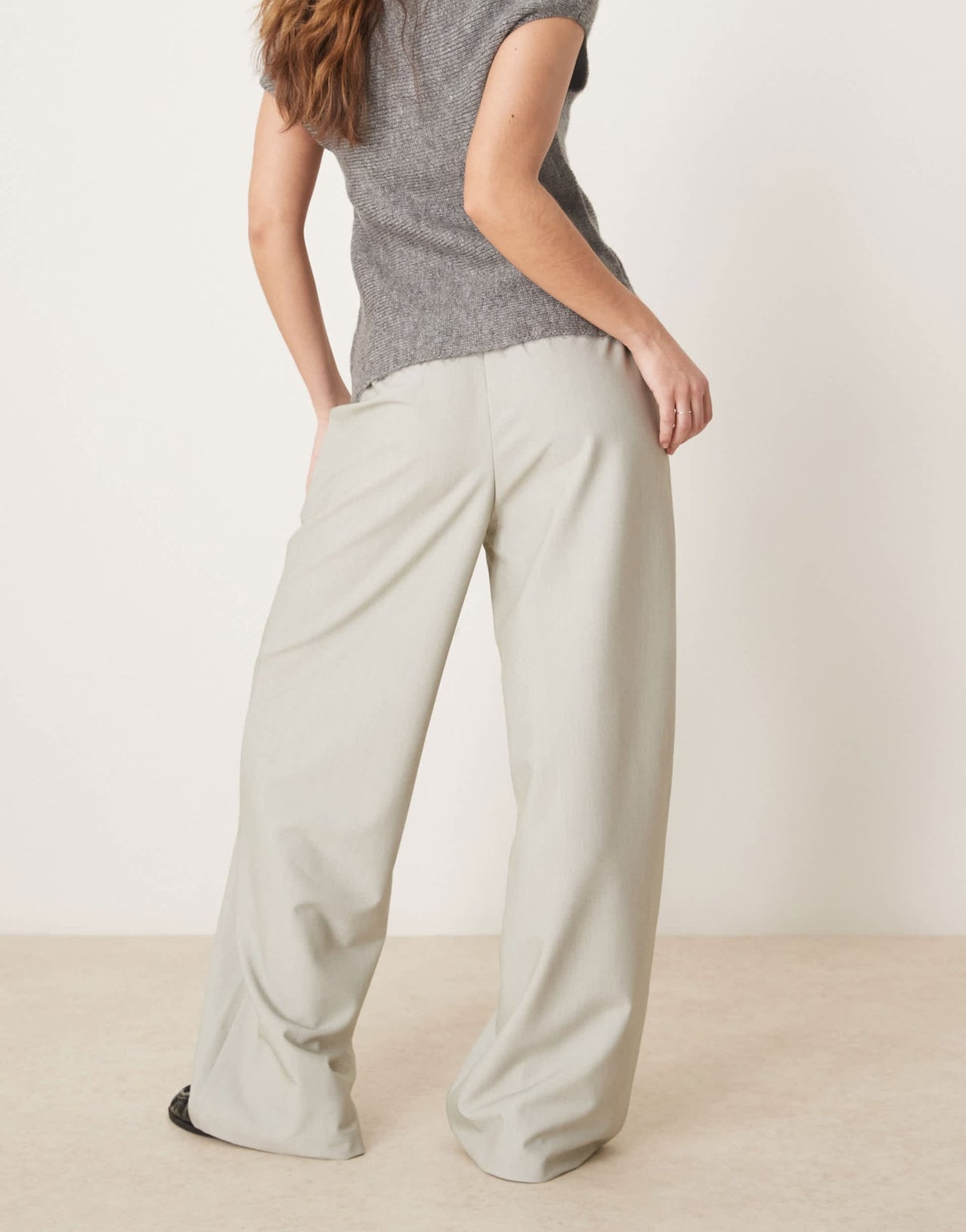ASOS DESIGN tailored relaxed straight leg trousers in sage green - ASOS Sample Sale