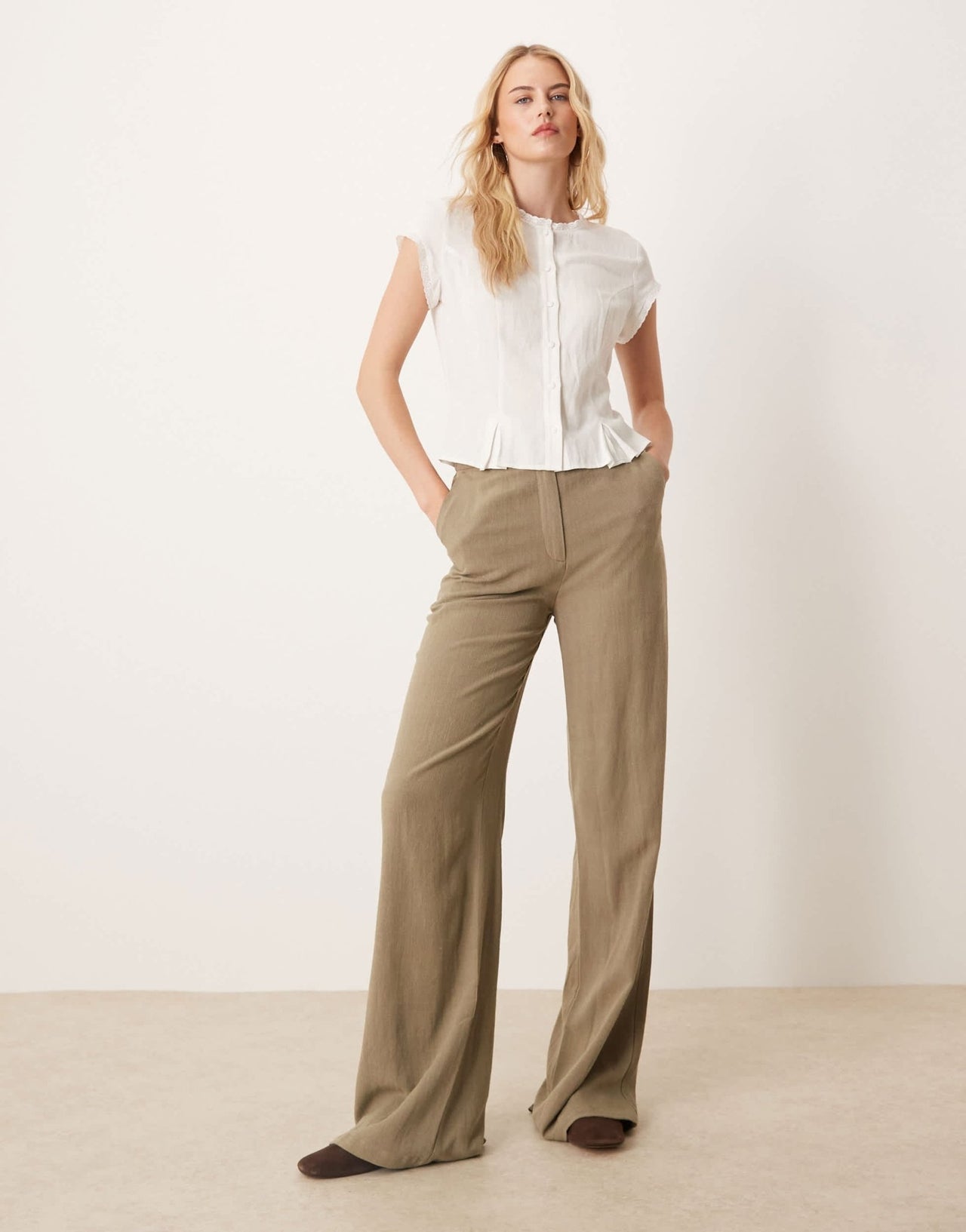 ASOS DESIGN Tall relaxed straight leg trousers with linen in khaki - ASOS Sample Sale