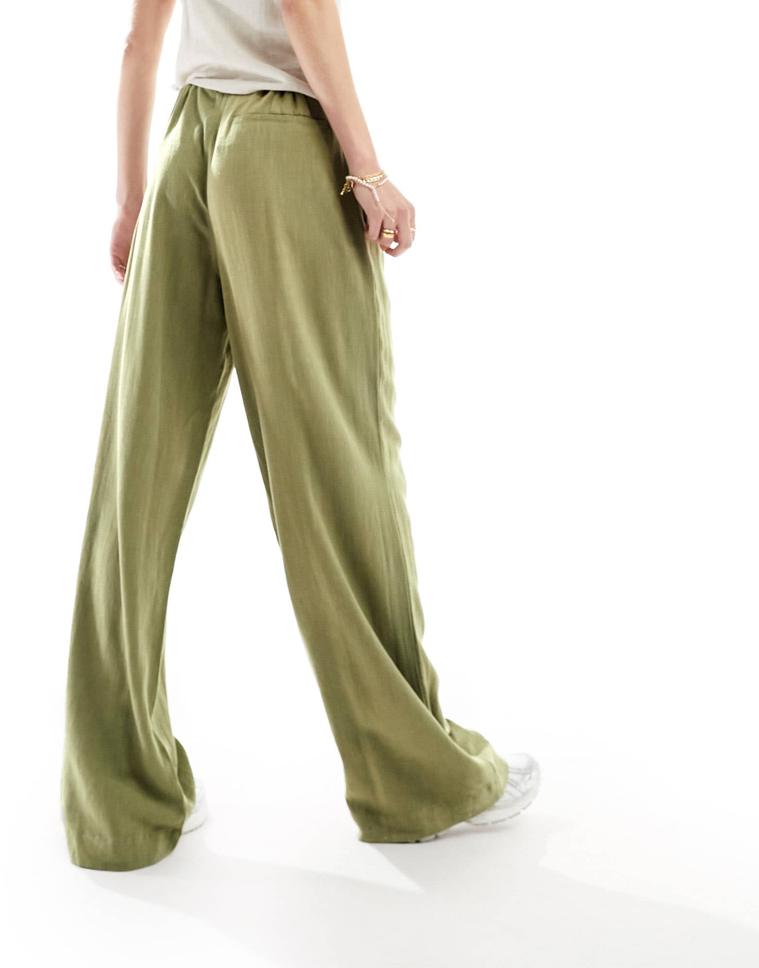 ASOS DESIGN Tall relaxed straight leg trousers with linen in olive - ASOS Sample Sale
