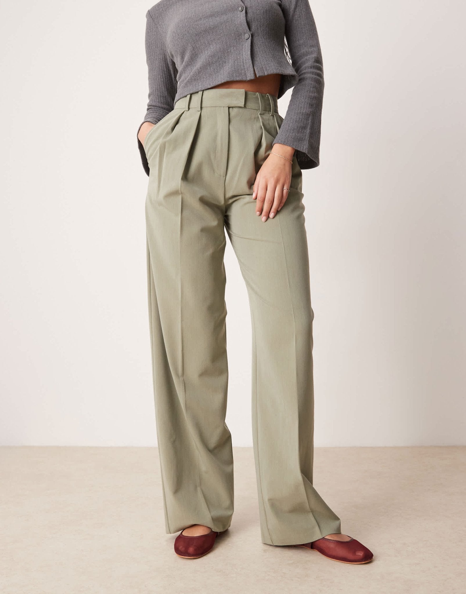 ASOS DESIGN Tall tailored wide leg trousers with pleat detail in pistachio - ASOS Sample Sale