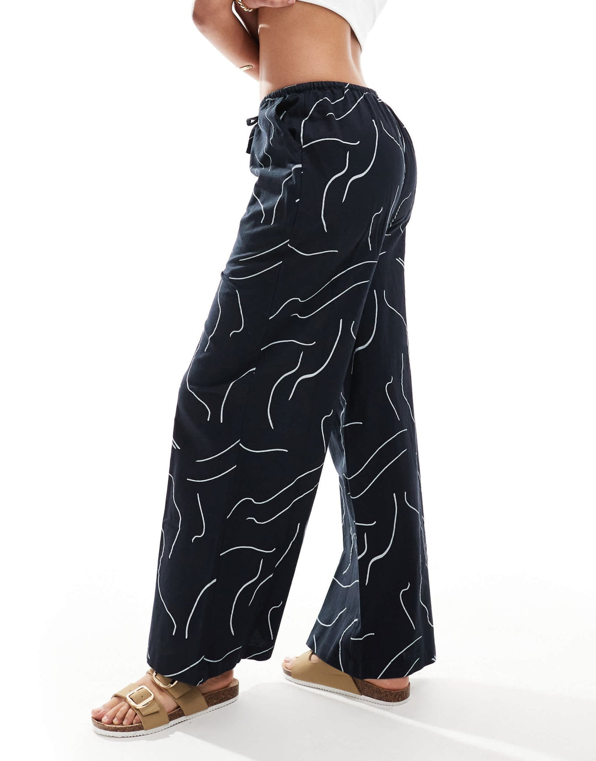 ASOS DESIGN Tall wide leg trouser with linen in mono print - ASOS Sample Sale