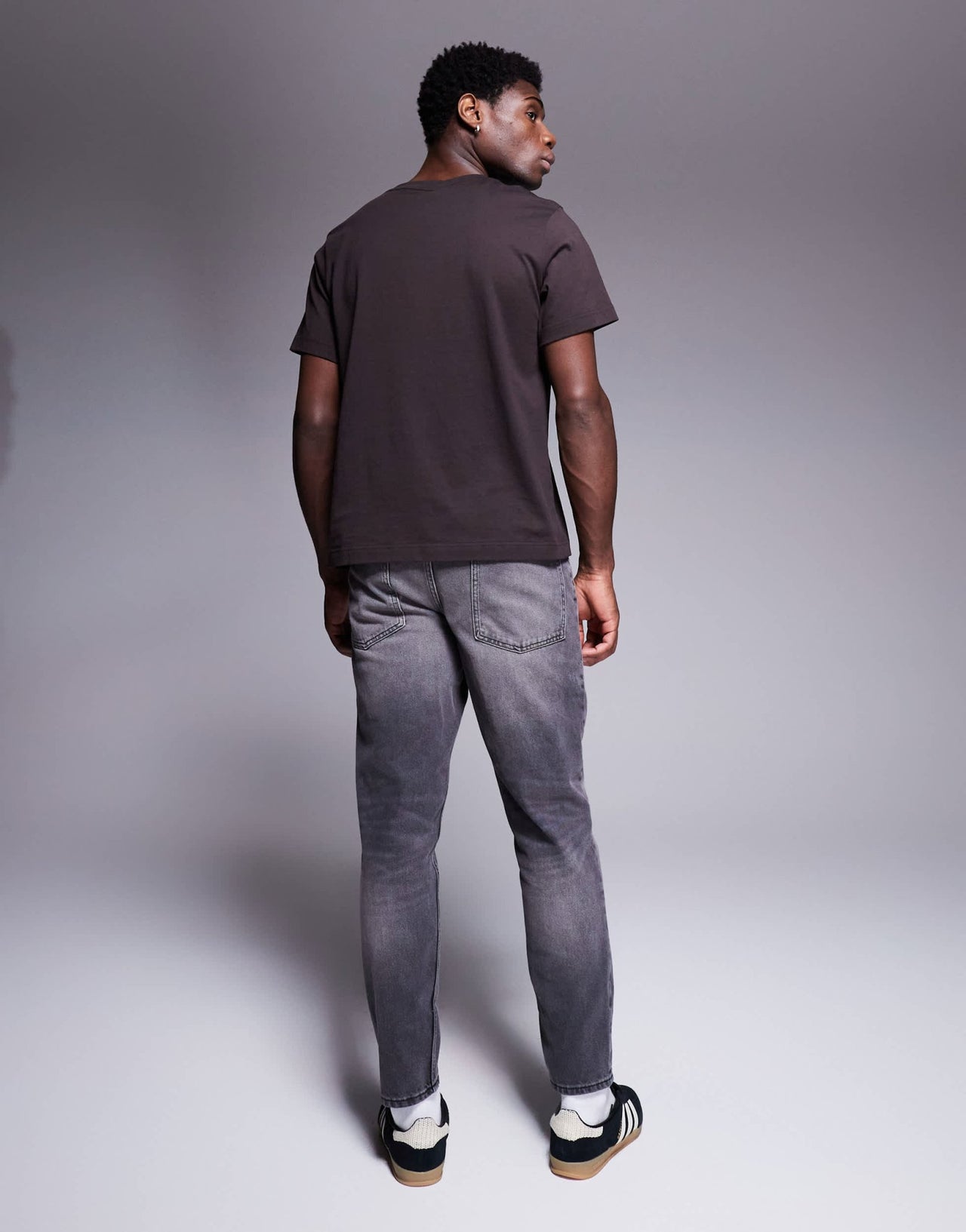 ASOS DESIGN tapered jeans in washed grey - ASOS Sample Sale