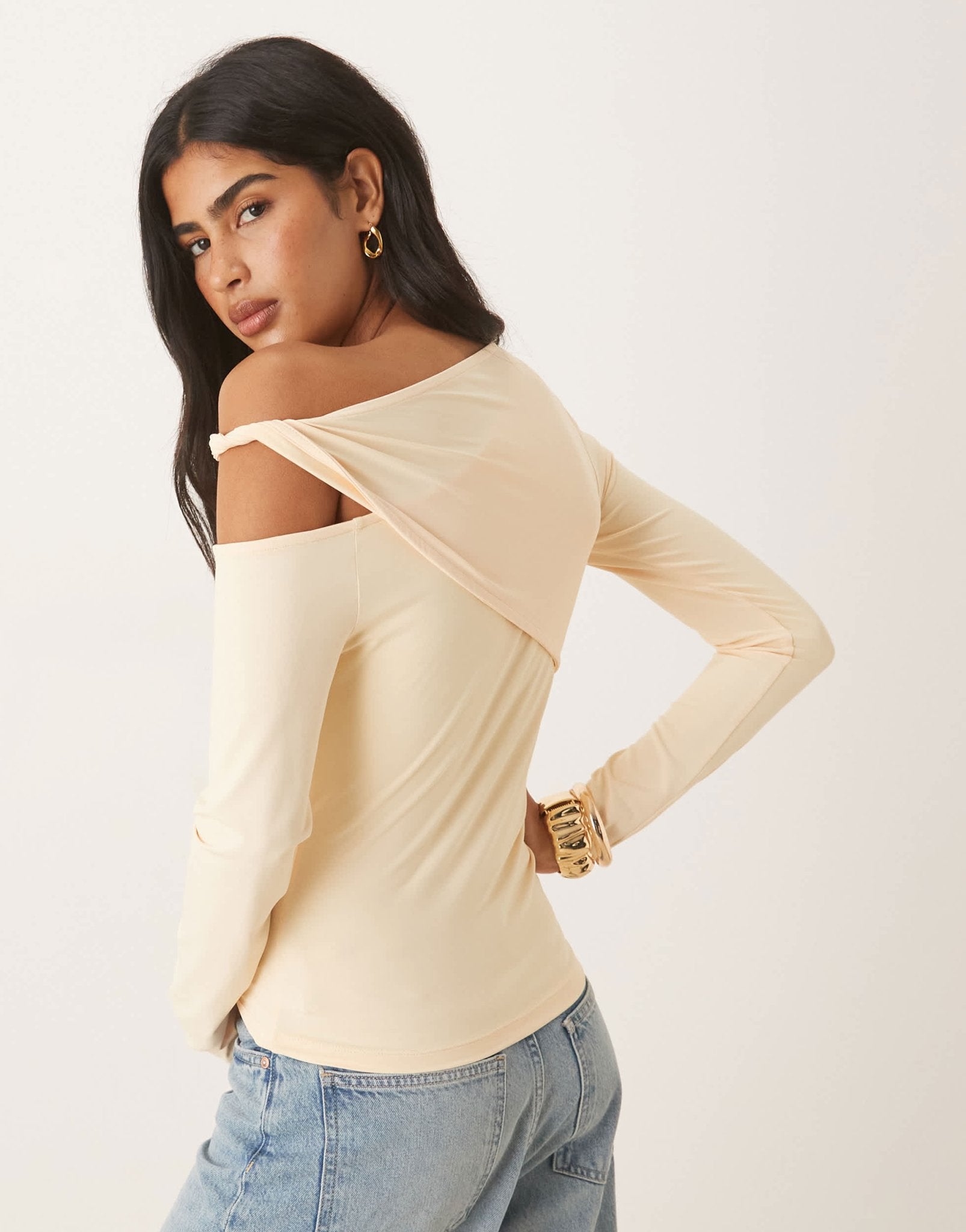 ASOS DESIGN twist cut out detail long sleeve top in buttermilk - ASOS Sample Sale