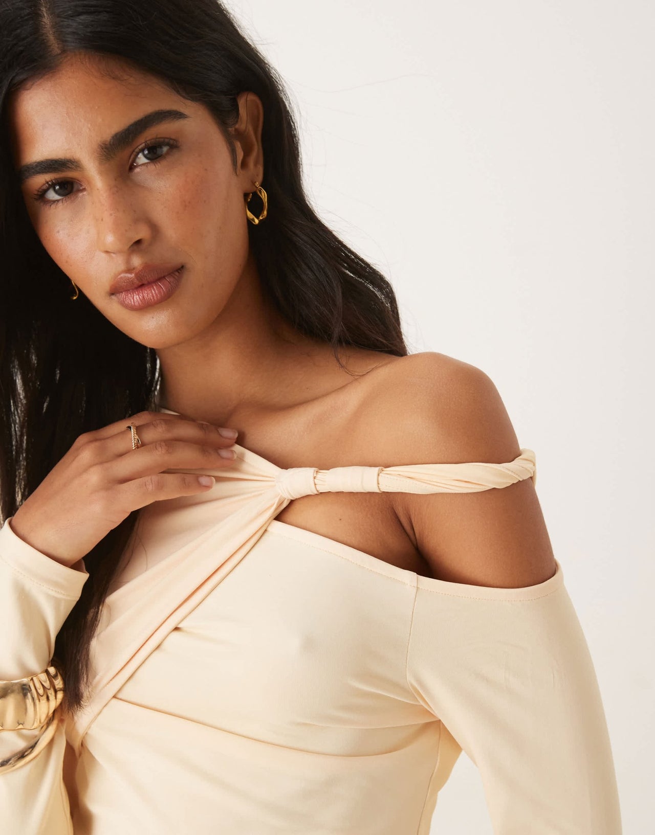 ASOS DESIGN twist cut out detail long sleeve top in buttermilk - ASOS Sample Sale