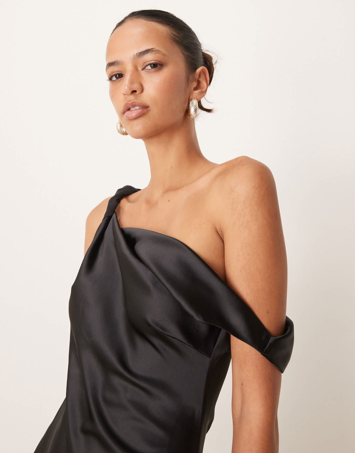 ASOS DESIGN twist off shoulder midi dress in velvet and satin in black - ASOS Sample Sale