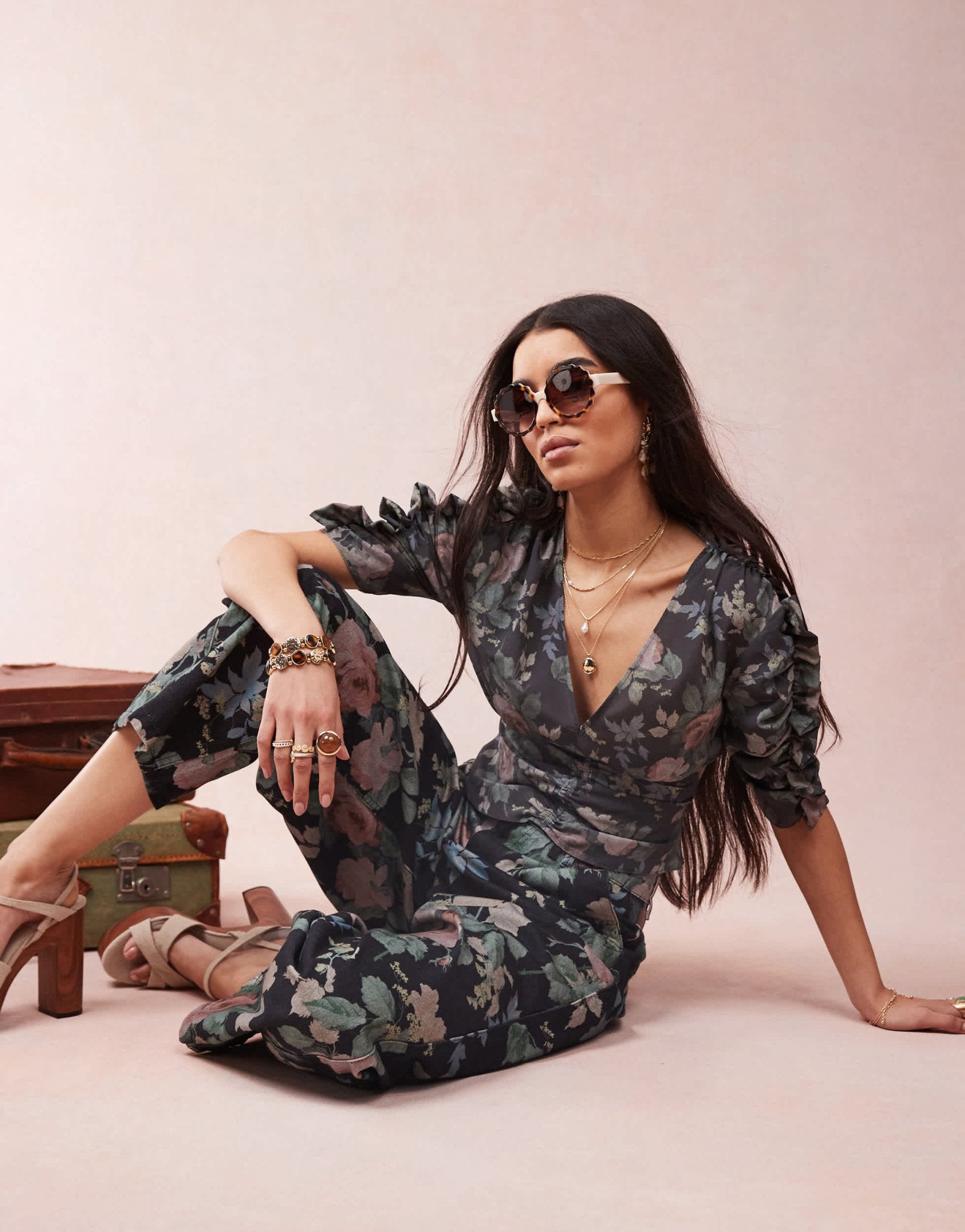 ASOS DESIGN v neck tea blouse in in floral print - ASOS Sample Sale