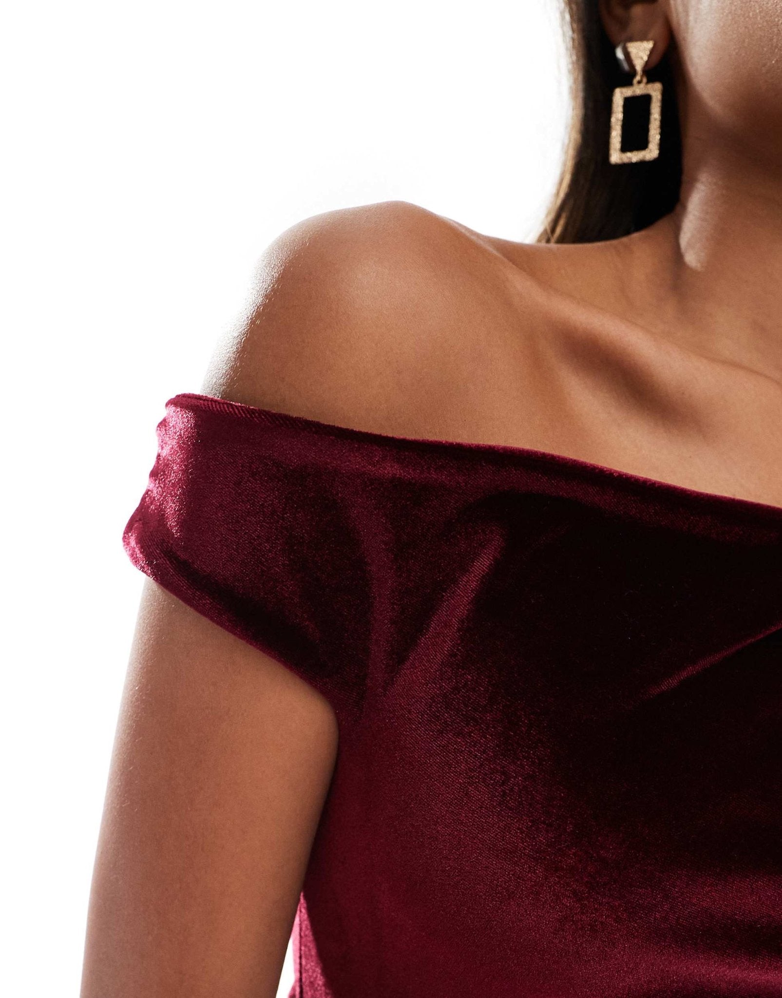 ASOS DESIGN velvet twisted off shoulder mini dress with asymmetric hem in burgundy - ASOS Sample Sale