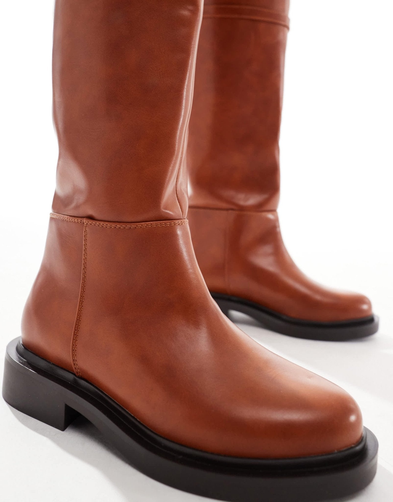 ASOS DESIGN Wide Fit Callie smart flat riding knee boots in tan - ASOS Sample Sale