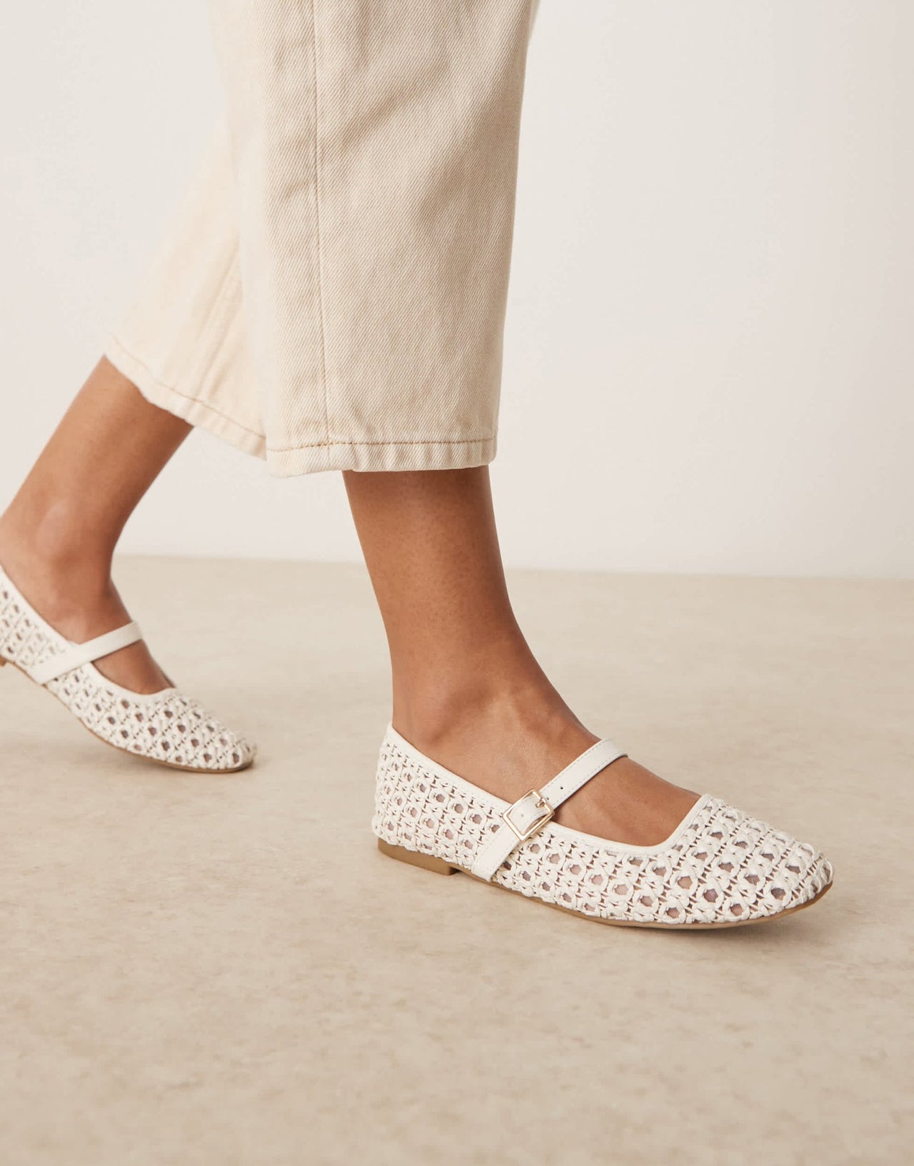 ASOS DESIGN Wide Fit Lottie mary jane ballets in off-white weave - ASOS Sample Sale