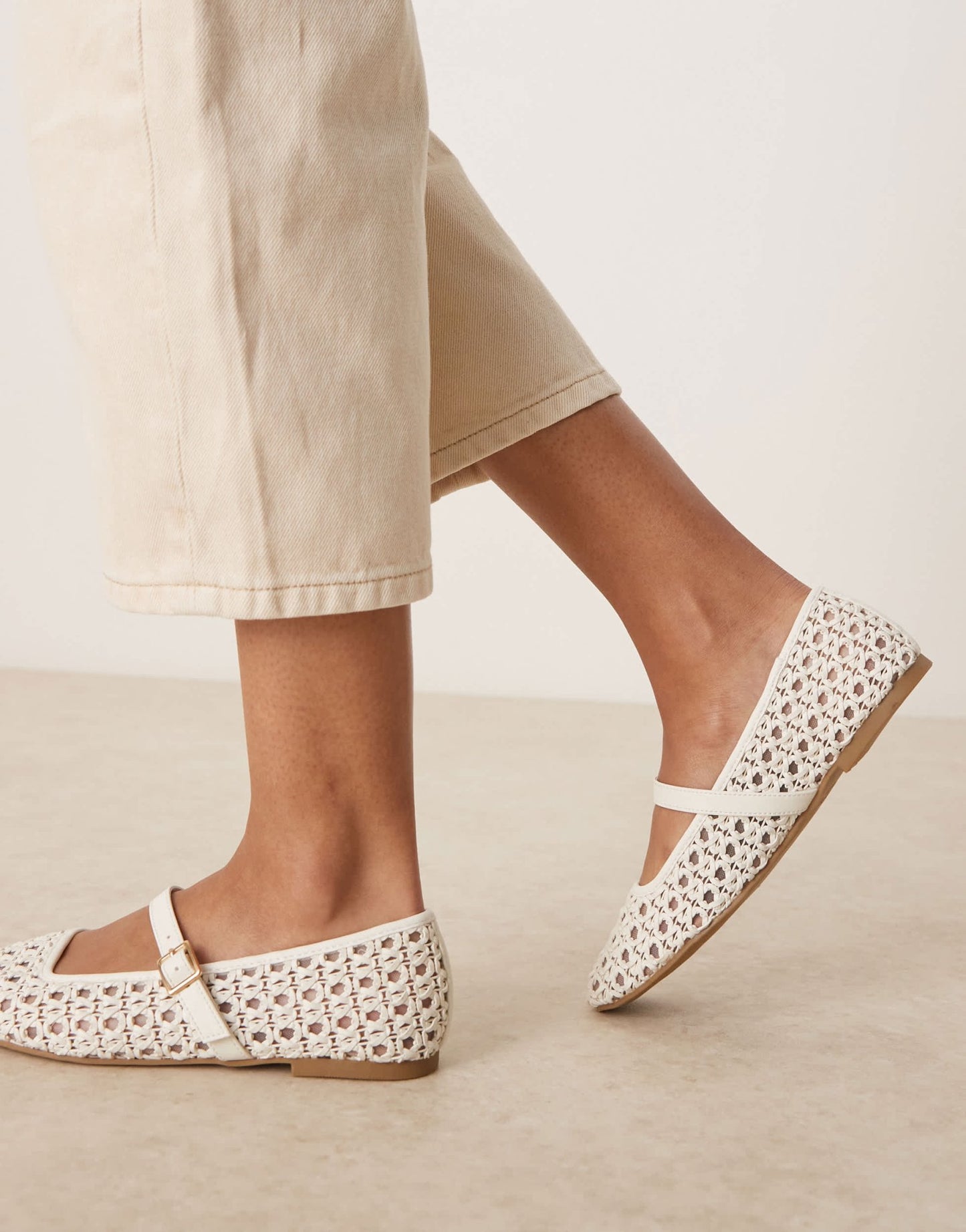 ASOS DESIGN Wide Fit Lottie mary jane ballets in off-white weave - ASOS Sample Sale