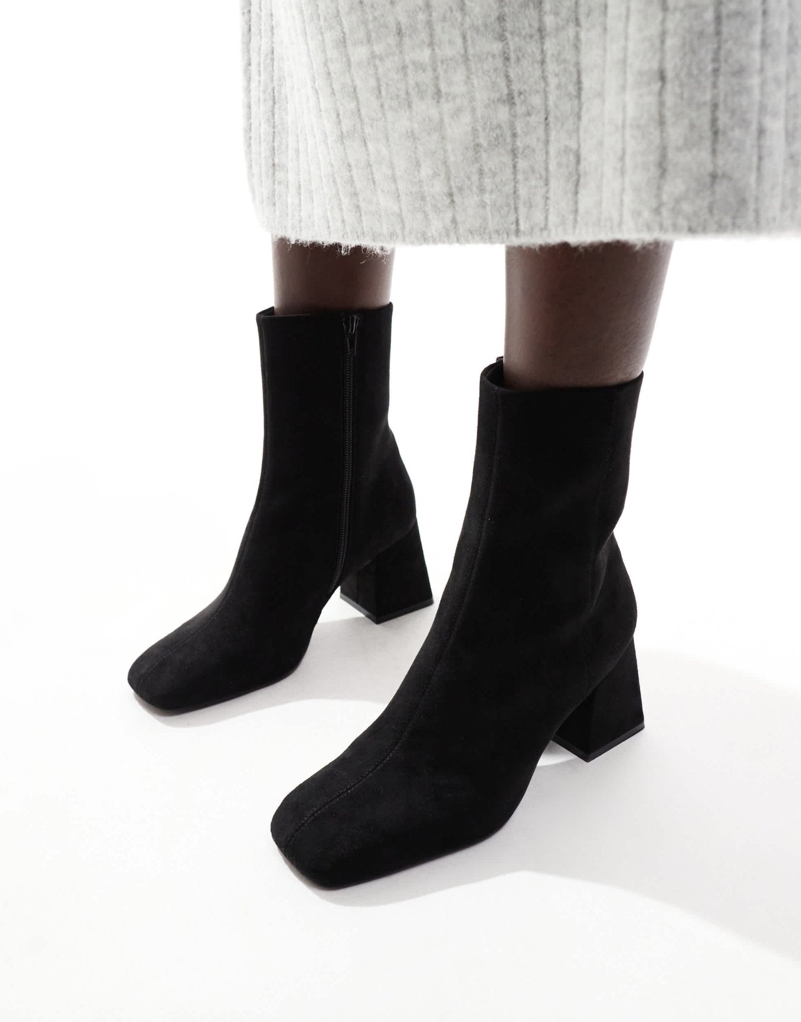 ASOS DESIGN Wide Fit Record smart mid-boots in black - ASOS Sample Sale