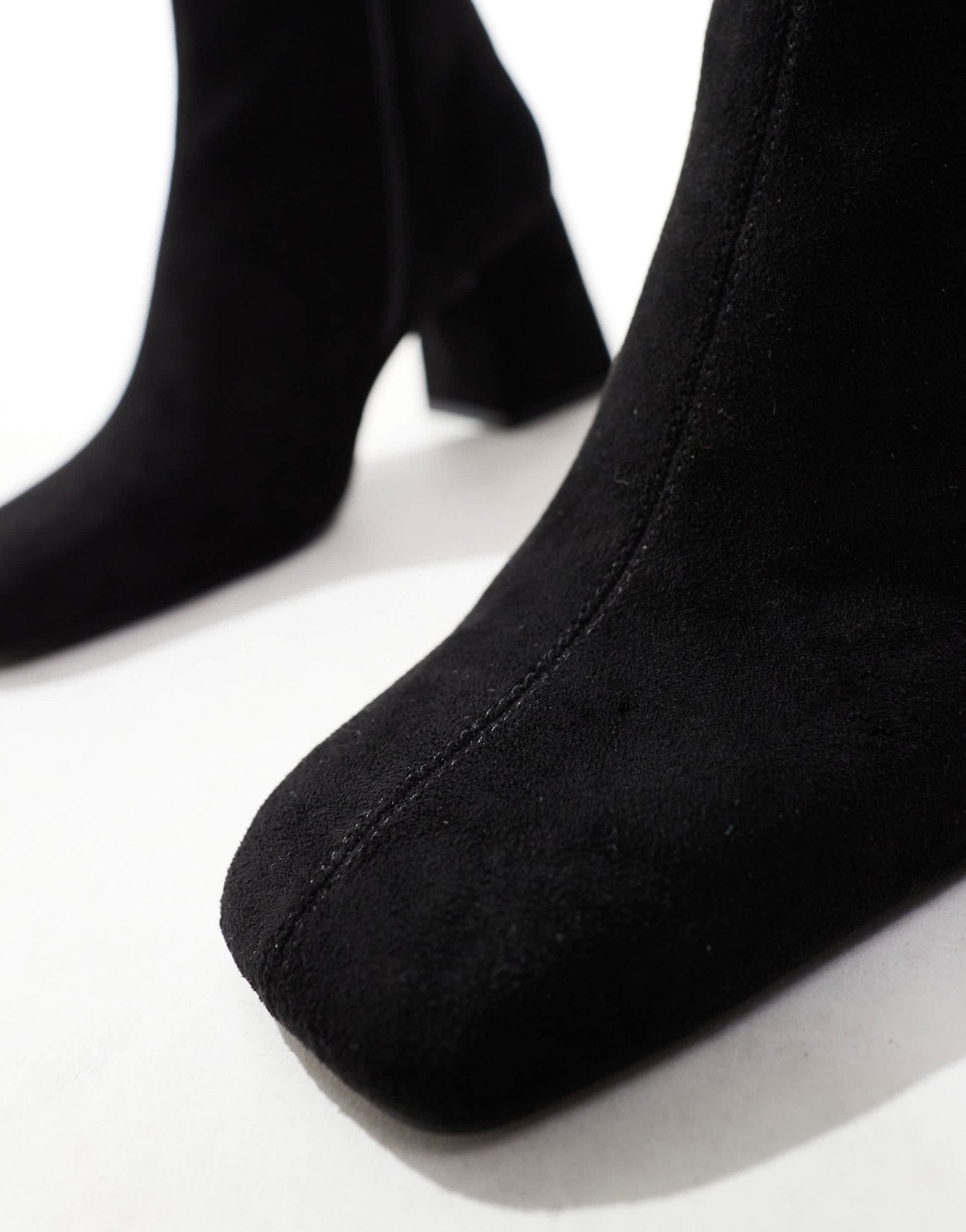 ASOS DESIGN Wide Fit Record smart mid-boots in black - ASOS Sample Sale