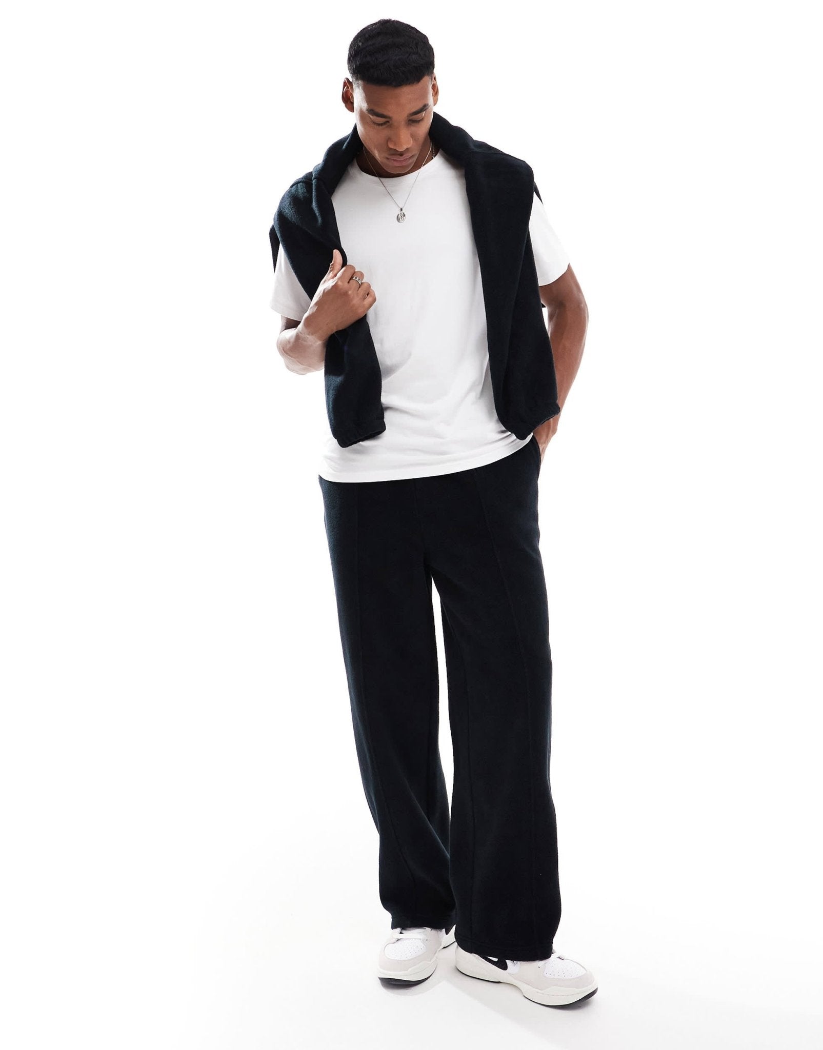 ASOS DESIGN wide leg fleece joggers in black - ASOS Sample Sale