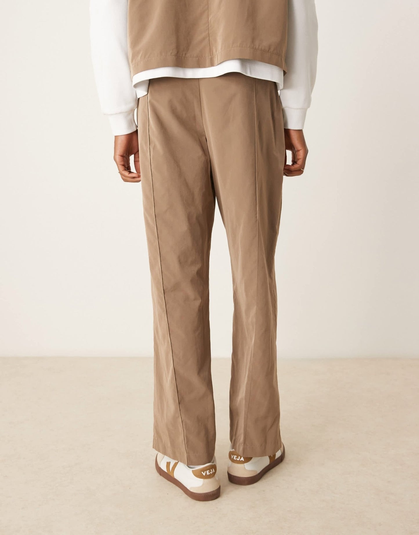ASOS DESIGN wide leg smart co - ord trousers in brown tech fabric with elasticated waist - ASOS Sample Sale