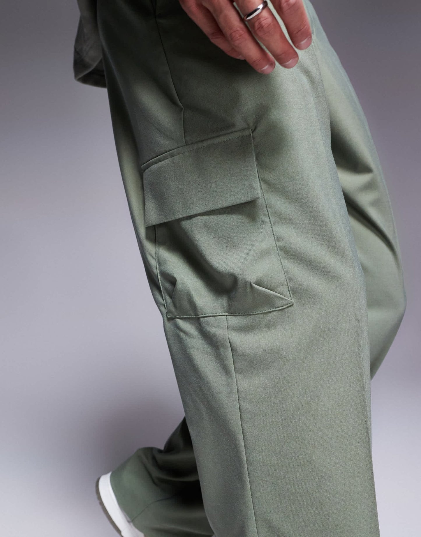ASOS DESIGN wide leg smart trousers in green with cargo pockets - ASOS Sample Sale