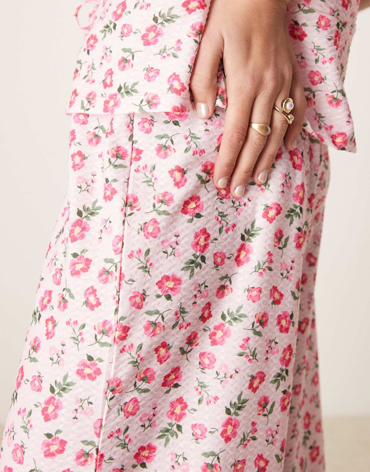 ASOS DESIGN wide leg tie front trouser in pink ditsy floral - ASOS Sample Sale