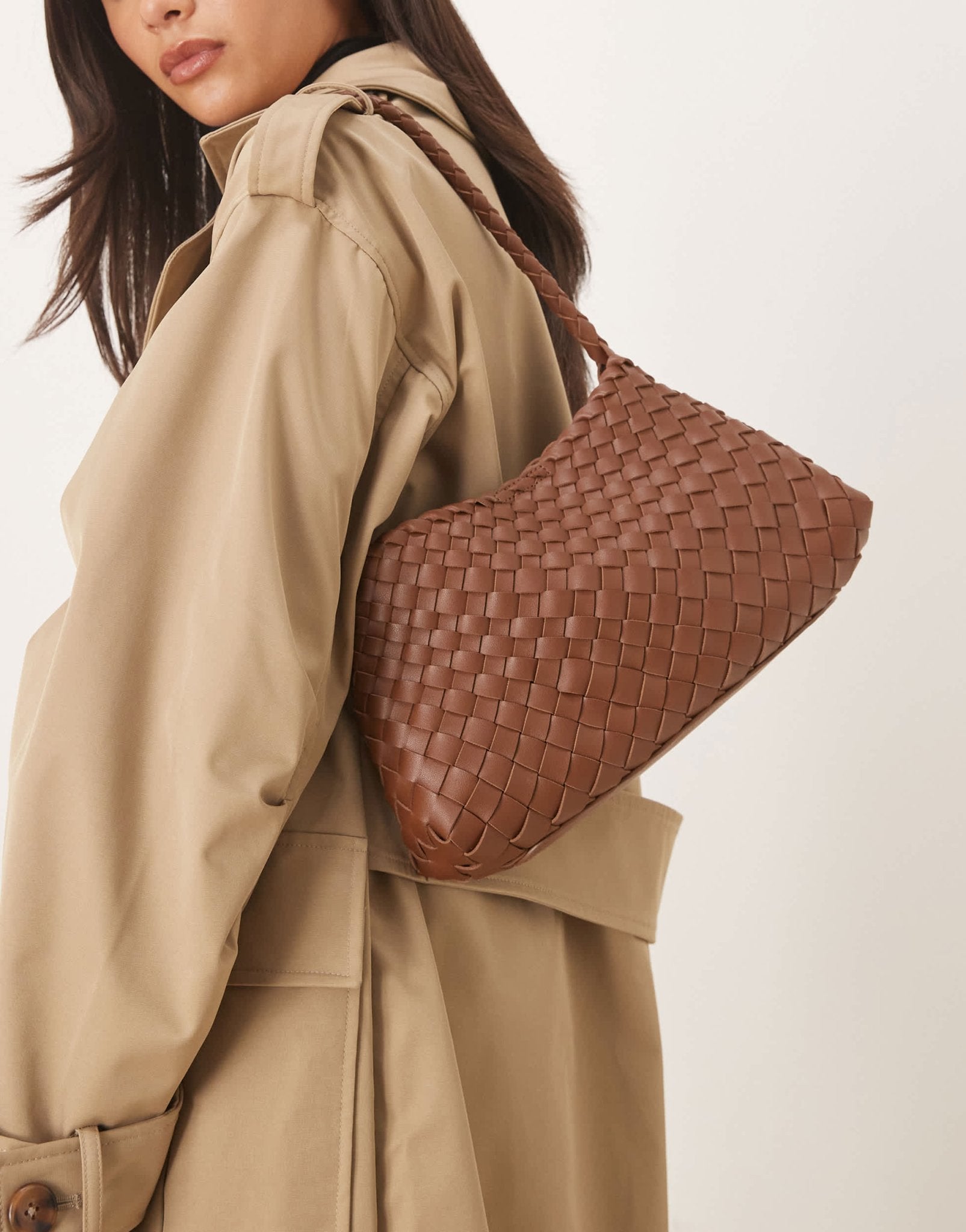 ASOS DESIGN woven trapeze shoulder bag in brown - ASOS Sample Sale