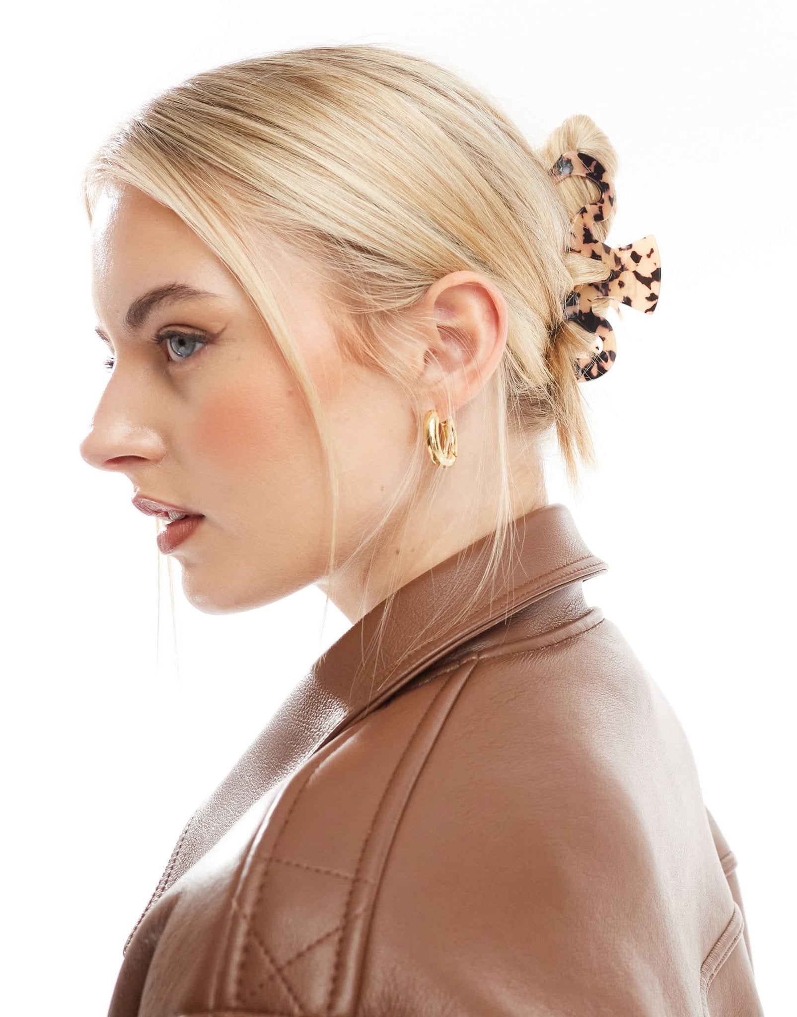 ASOS DESIGN XL hair clip claw in tort - ASOS Sample Sale