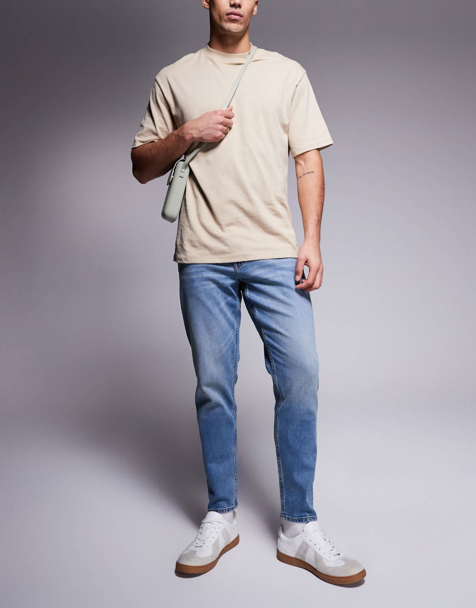 ASOS DSIGN stretch tapered jeans in mid wash with vintage tint - ASOS Sample Sale