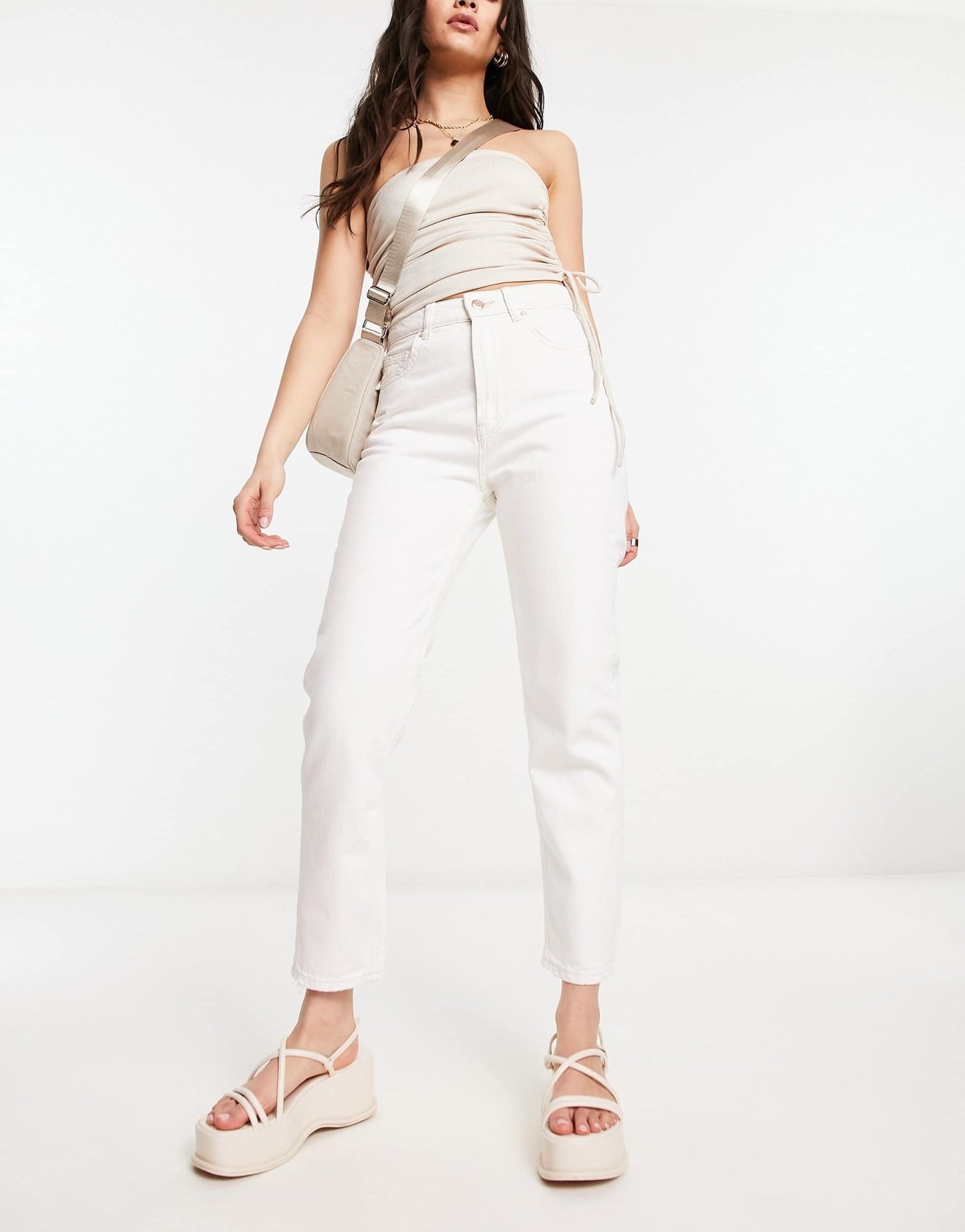 Bershka ankle length slim mom jeans in white - ASOS Sample Sale